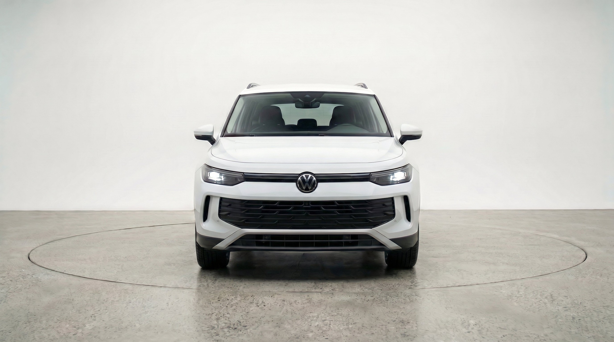 Thumbnail: 2026 Volkswagen Tiguan - 2