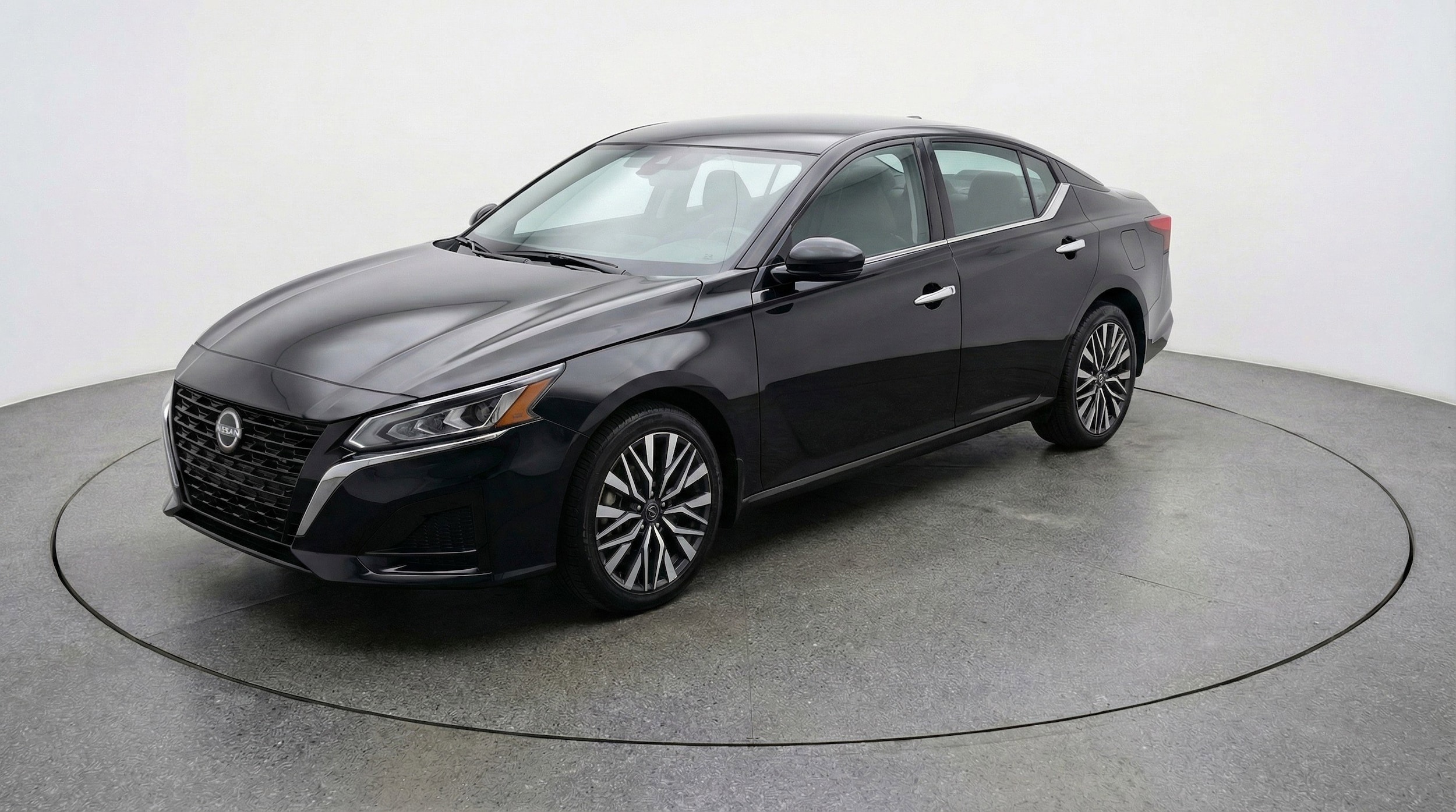 Thumbnail: 2025 Nissan Altima - 3