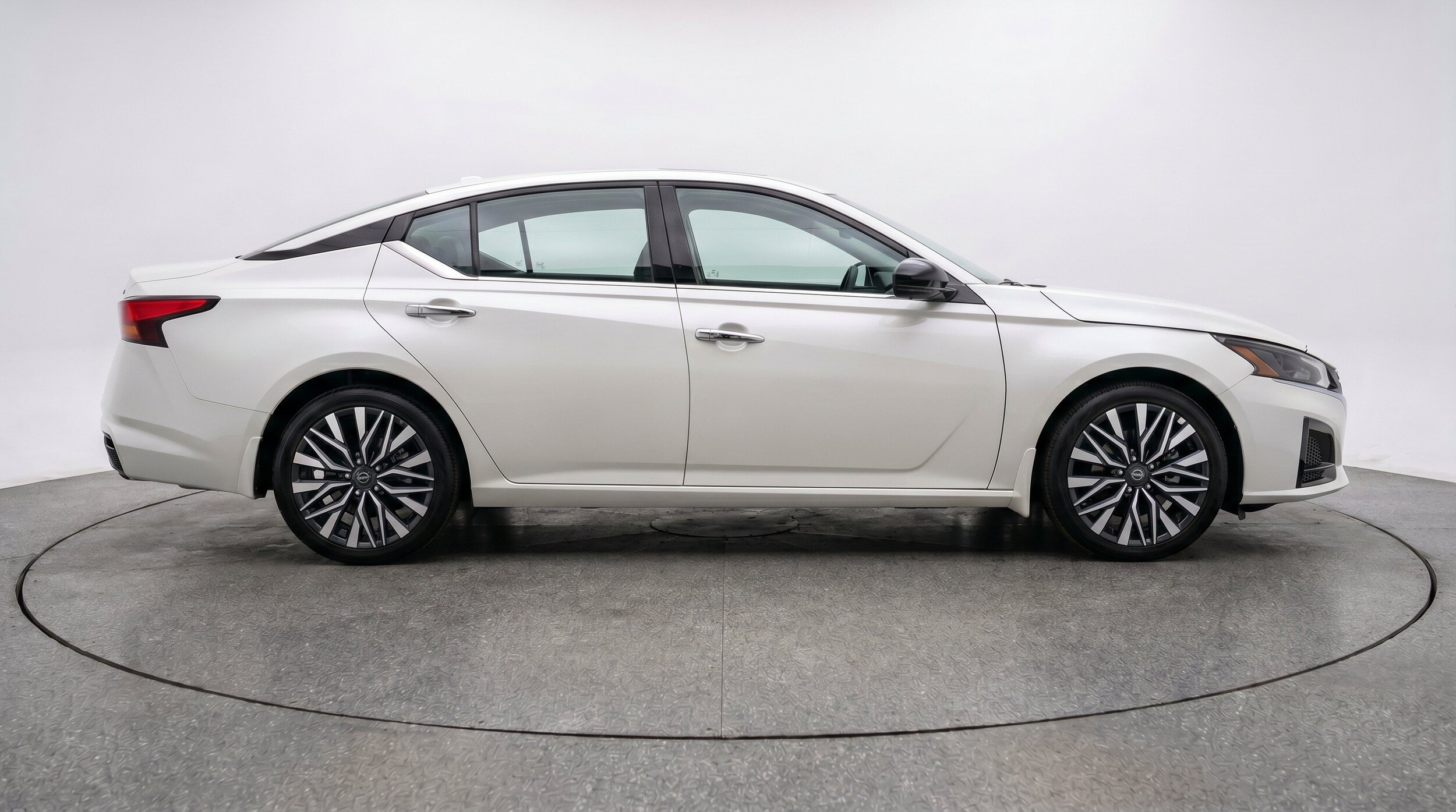 Thumbnail: 2025 Nissan Altima - 11