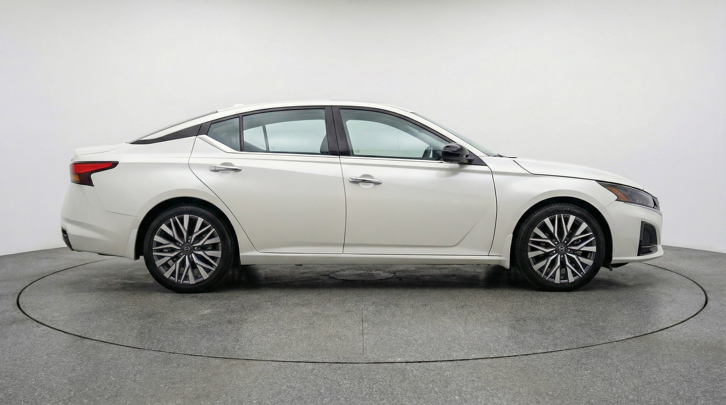 Thumbnail: 2025 Nissan Altima - 11