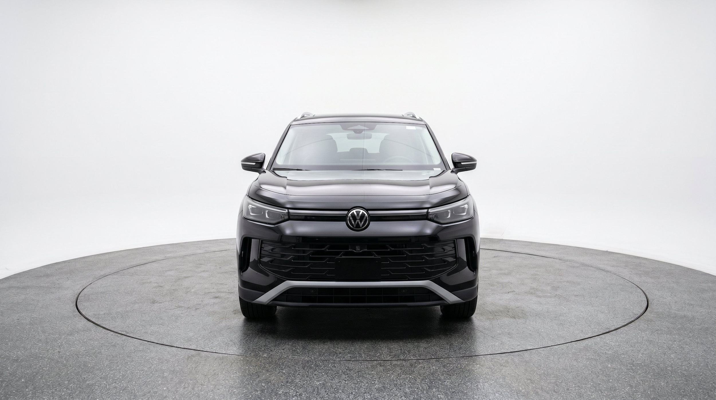 Thumbnail: 2026 Volkswagen Tiguan - 2