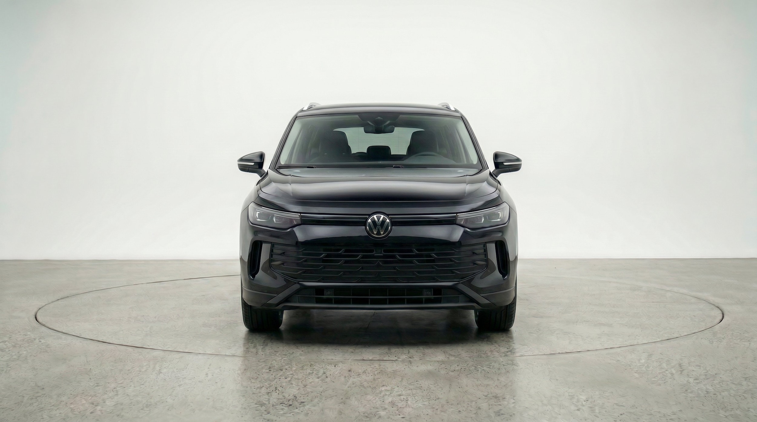 Thumbnail: 2026 Volkswagen Tiguan - 2