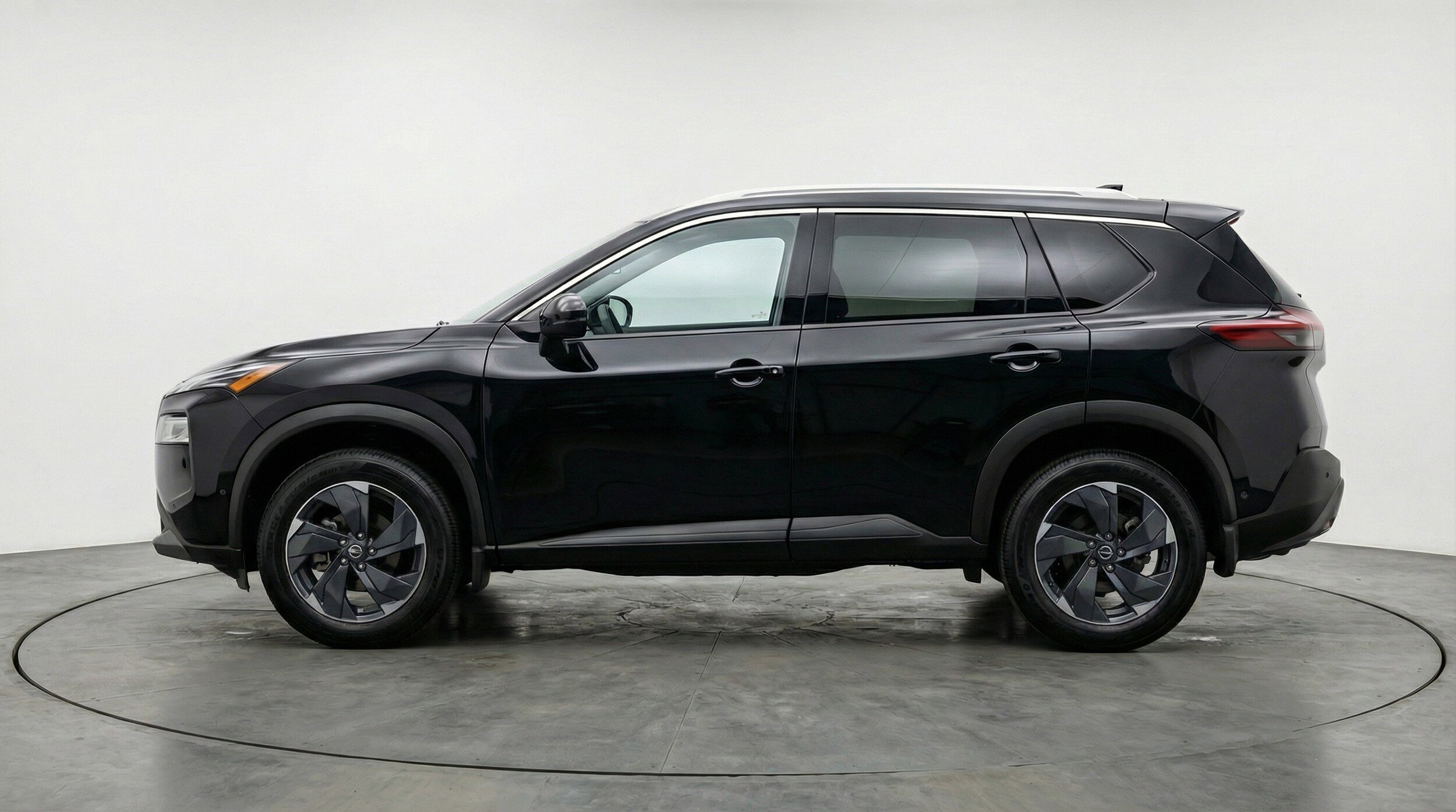 Thumbnail: 2025 Nissan Rogue - 5