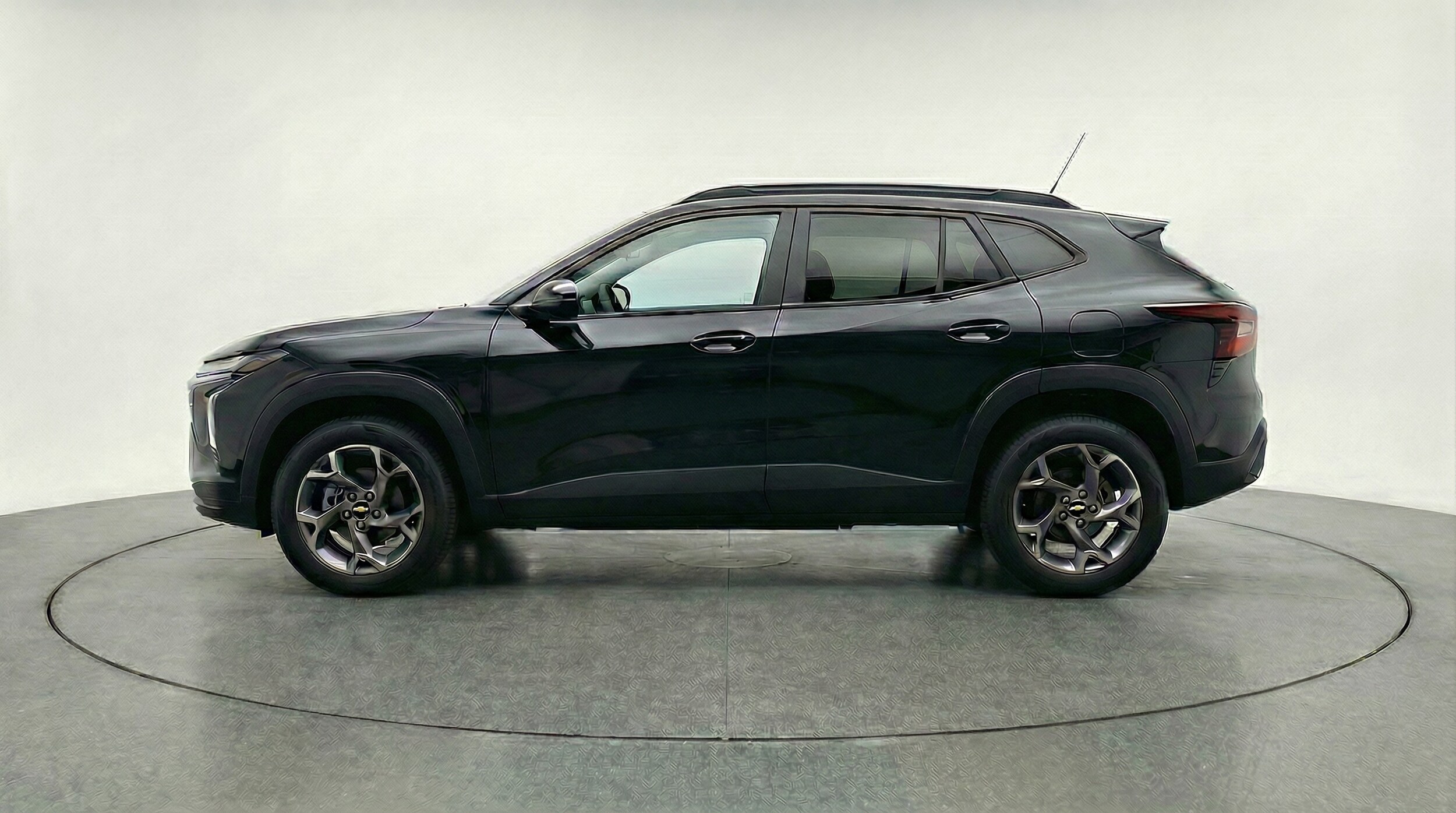 Thumbnail: 2025 Chevrolet Trax - 4