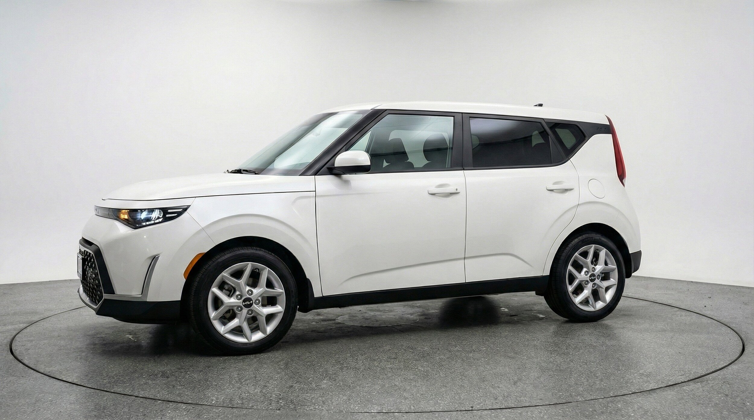 Thumbnail: 2025 Kia Soul - 3