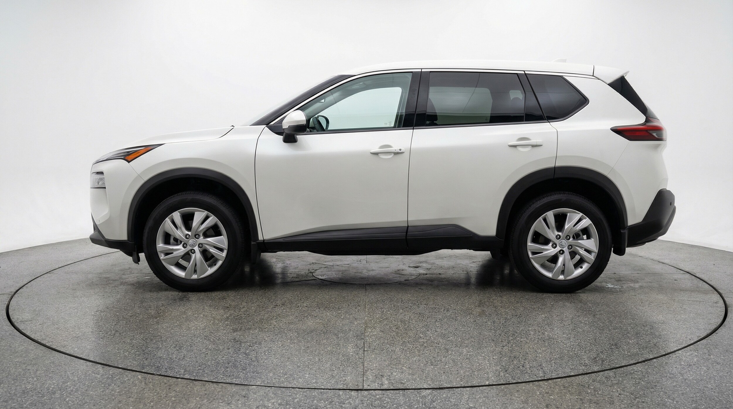 Thumbnail: 2025 Nissan Rogue - 4