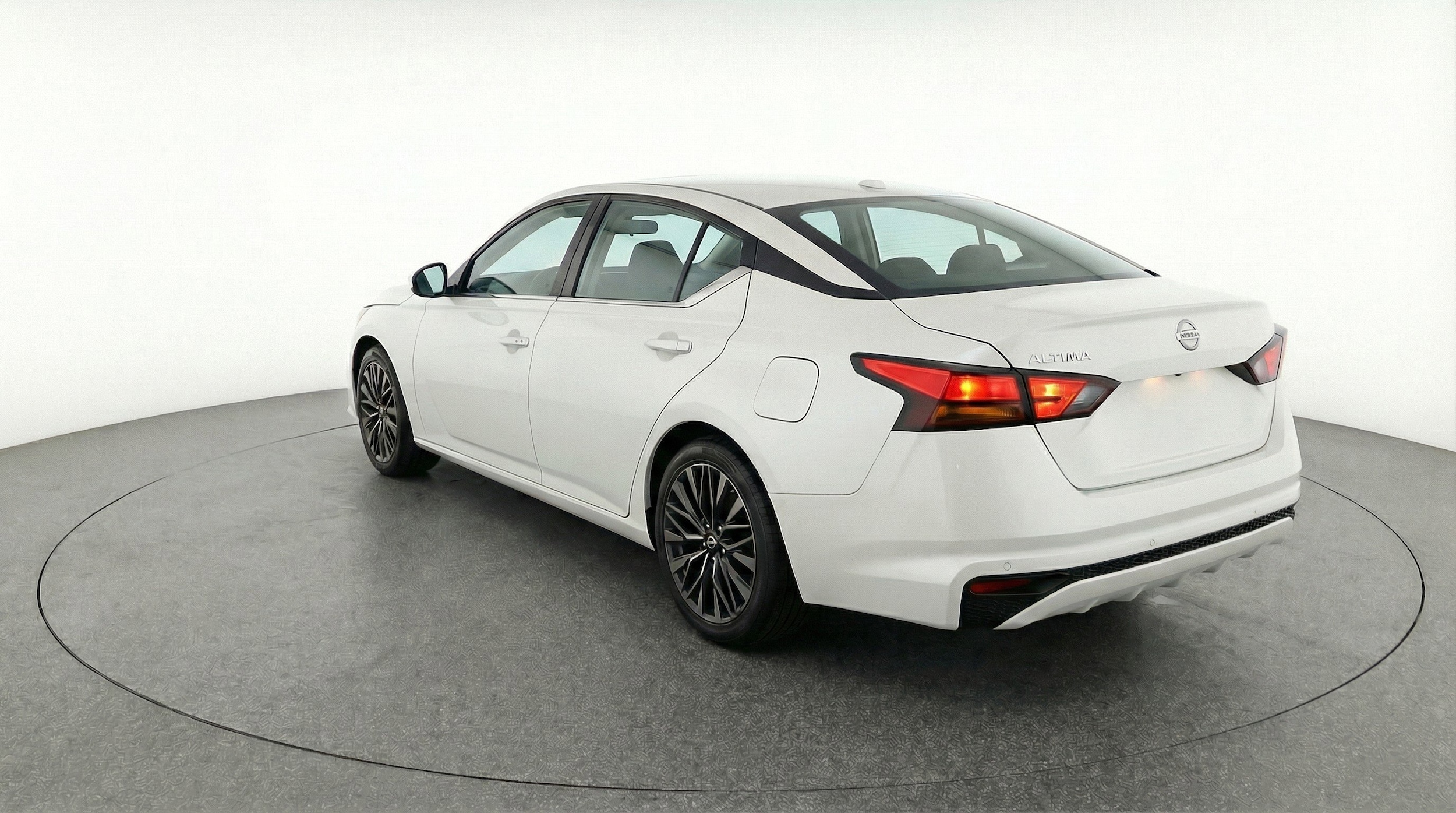 Thumbnail: 2025 Nissan Altima - 6