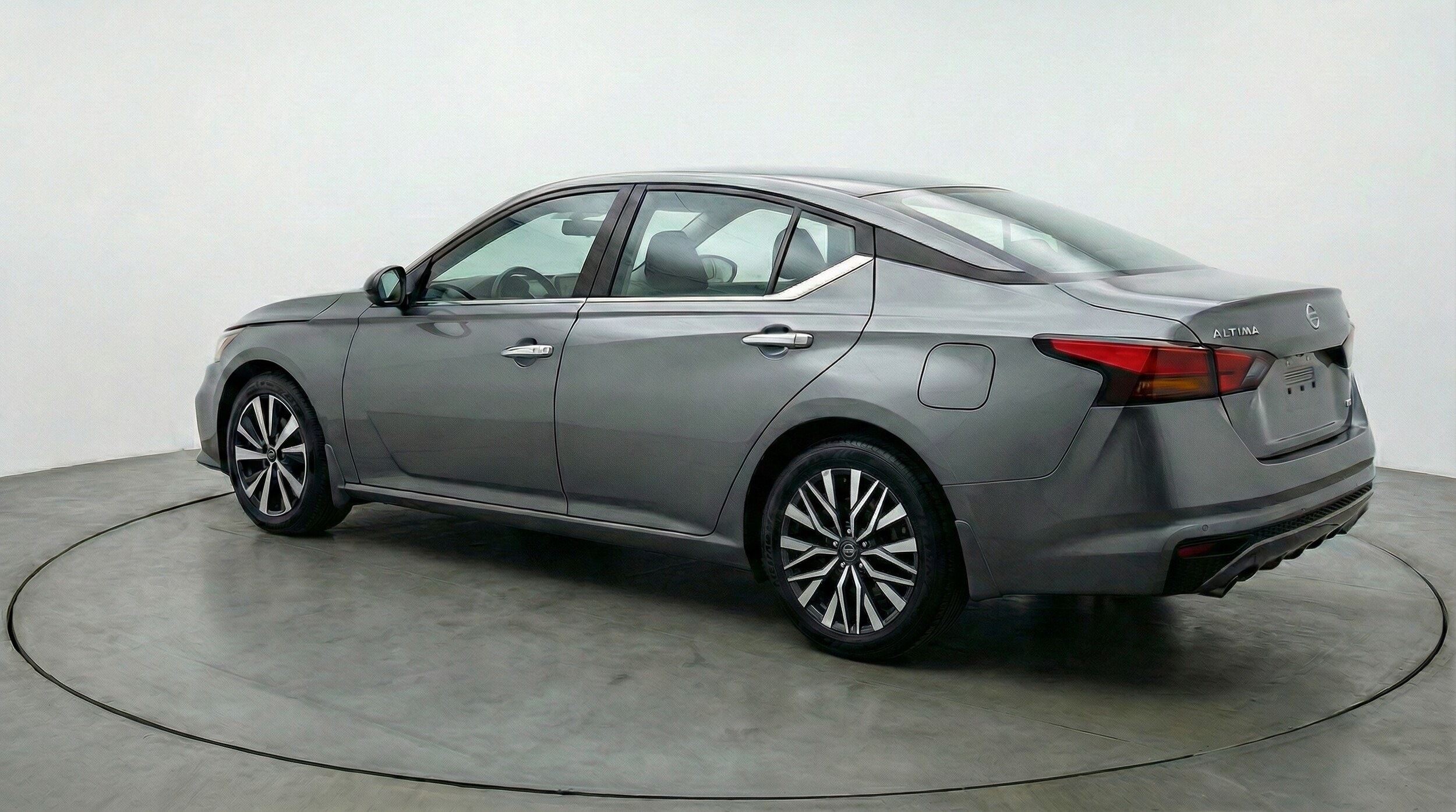 Thumbnail: 2025 Nissan Altima - 5