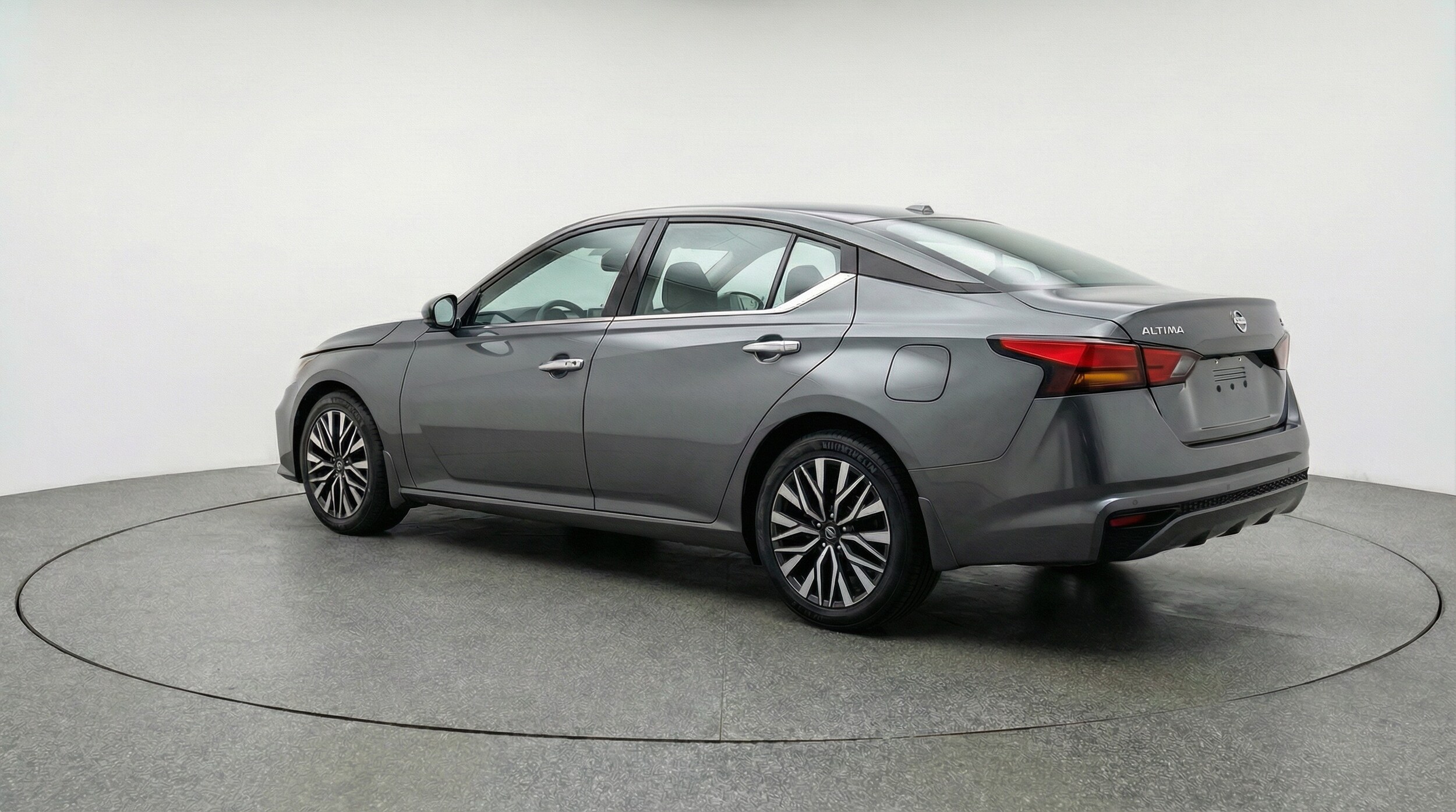 Thumbnail: 2025 Nissan Altima - 5