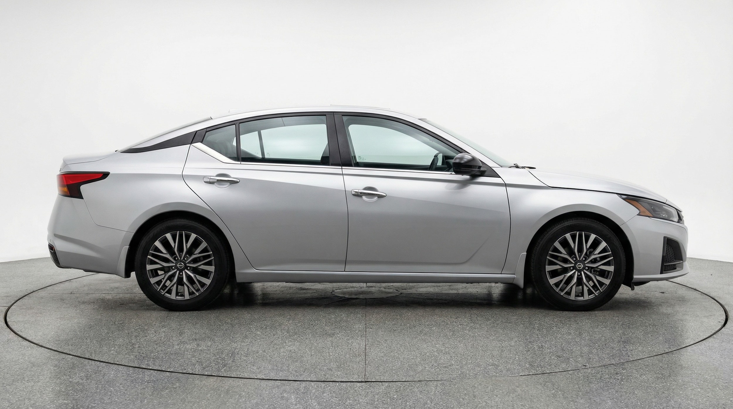 Thumbnail: 2025 Nissan Altima - 8