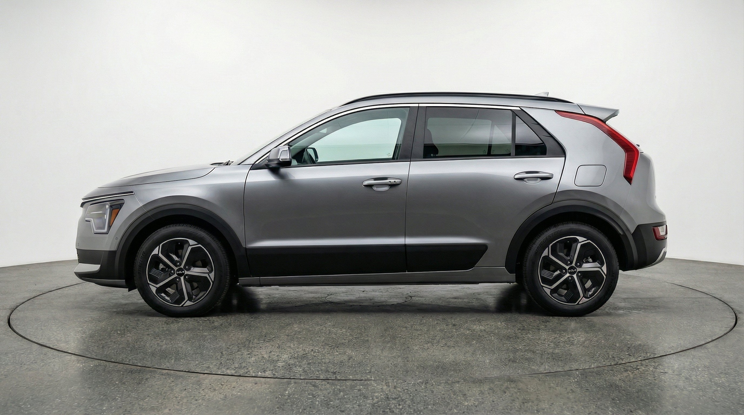 Thumbnail: 2026 Kia Niro - 5