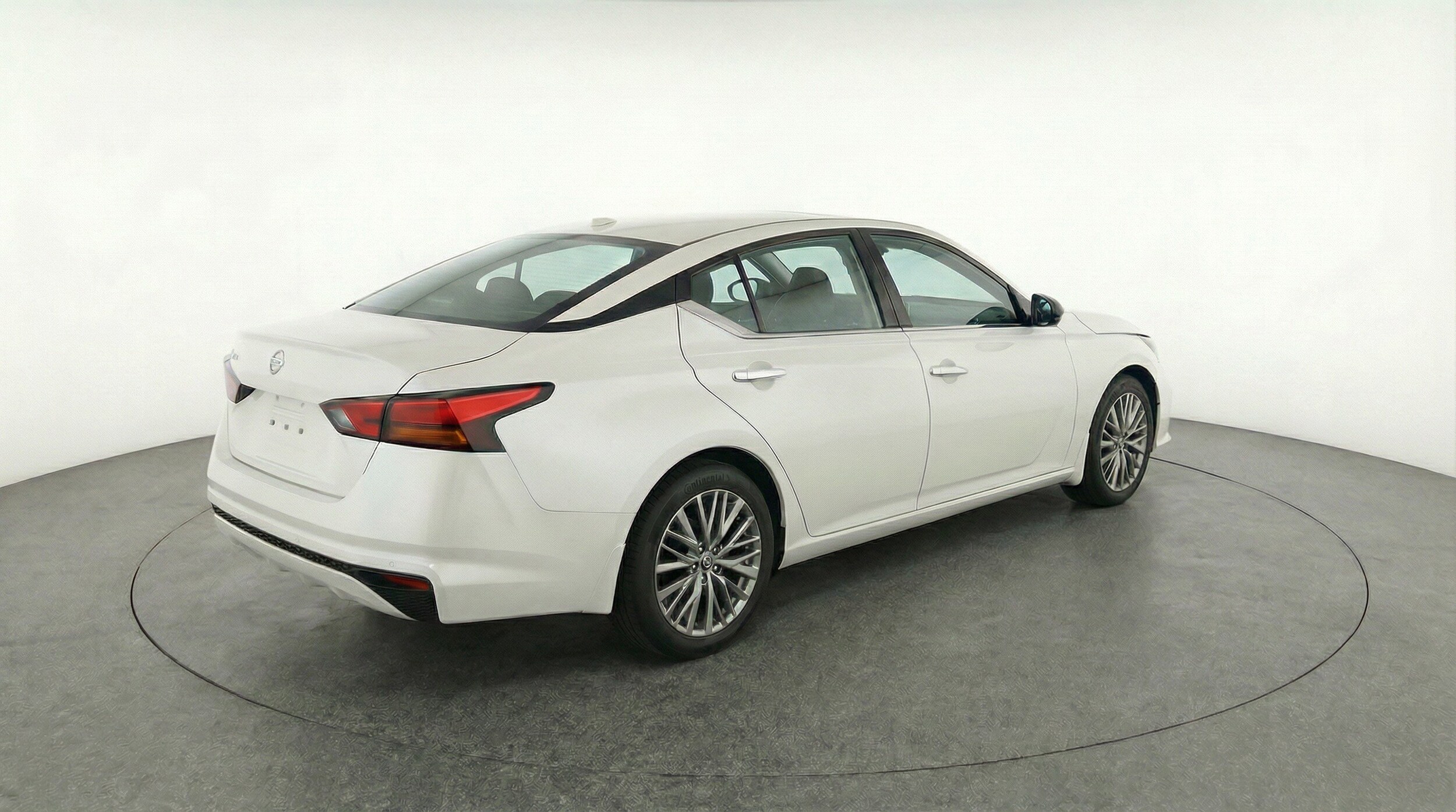 Thumbnail: 2025 Nissan Altima - 9