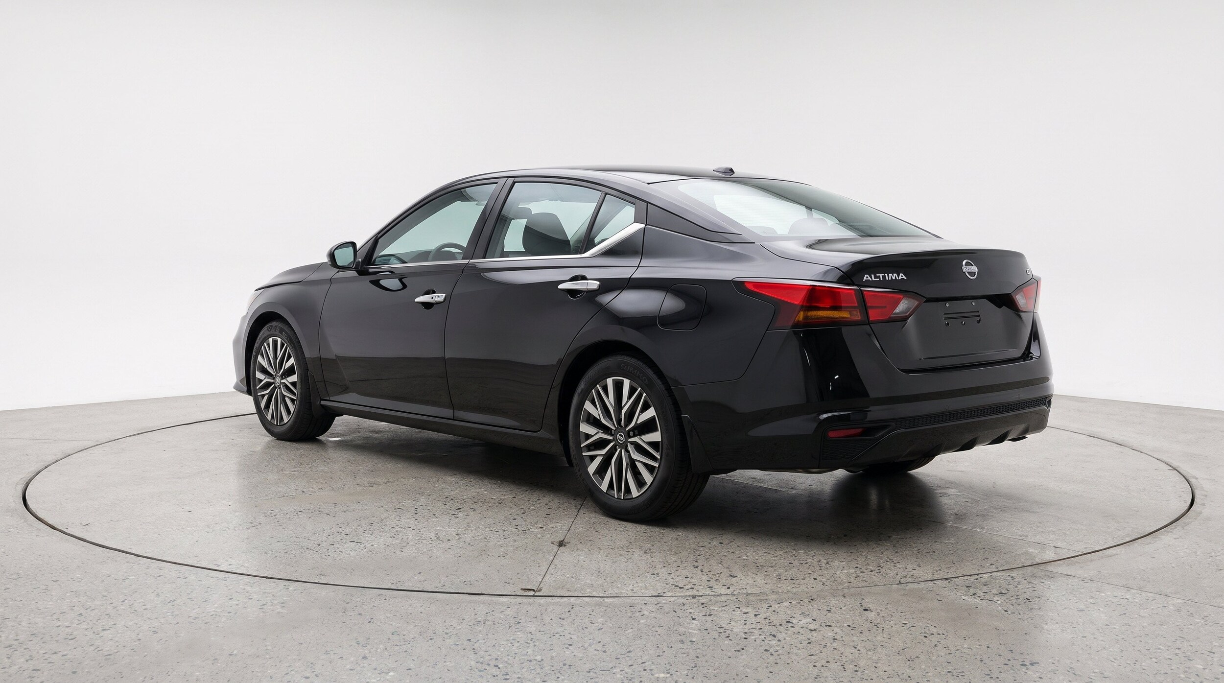 Thumbnail: 2025 Nissan Altima - 6