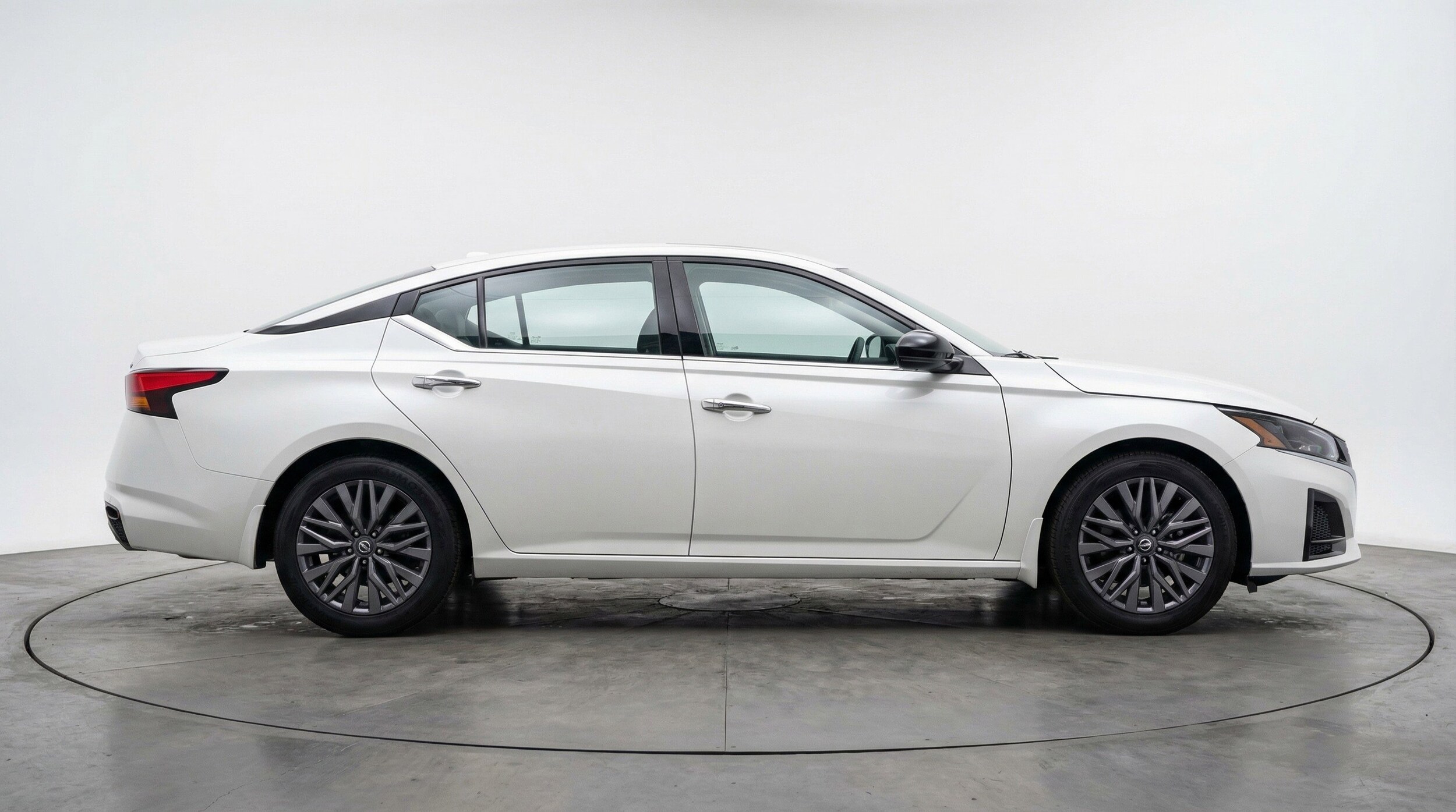 Thumbnail: 2025 Nissan Altima - 11