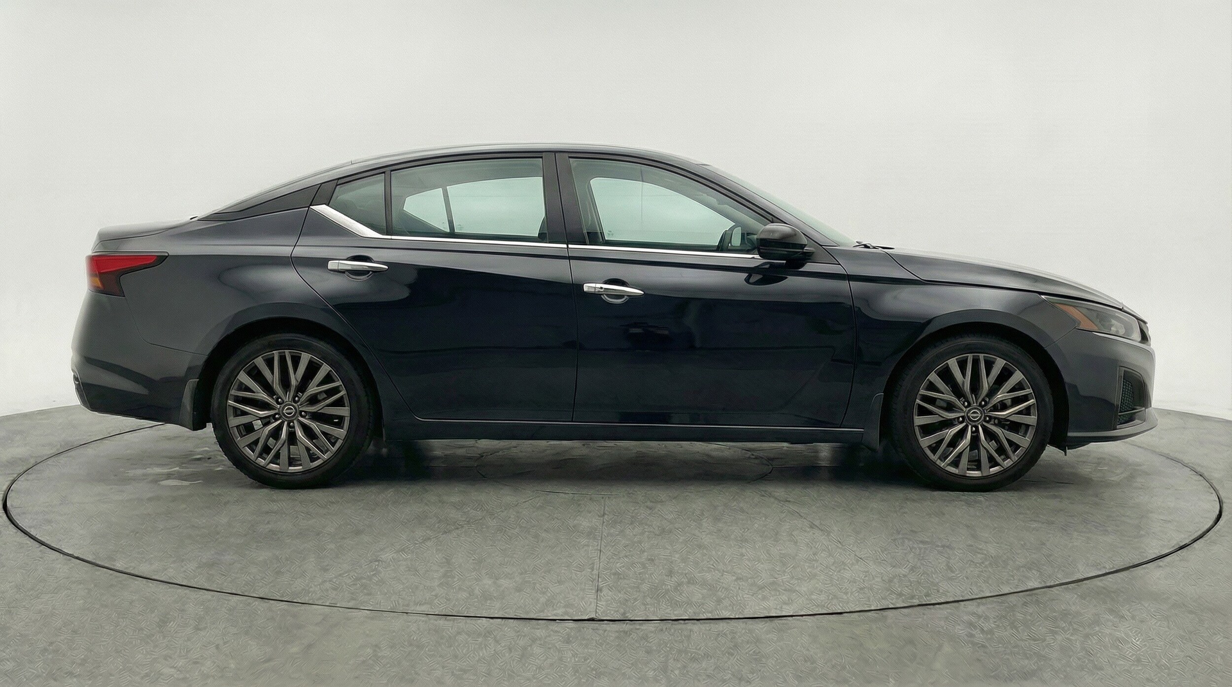 Thumbnail: 2025 Nissan Altima - 11