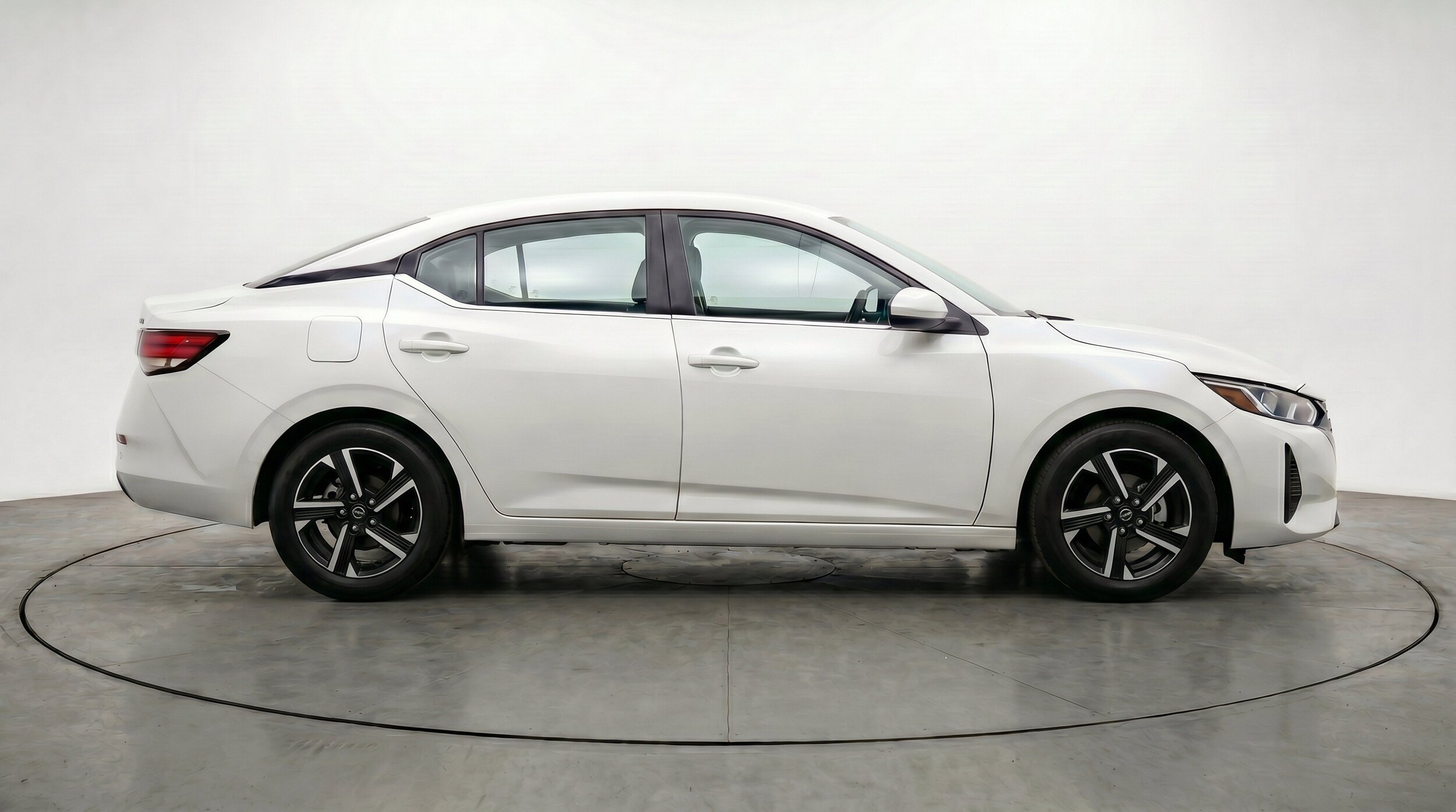Thumbnail: 2025 Nissan Sentra - 11