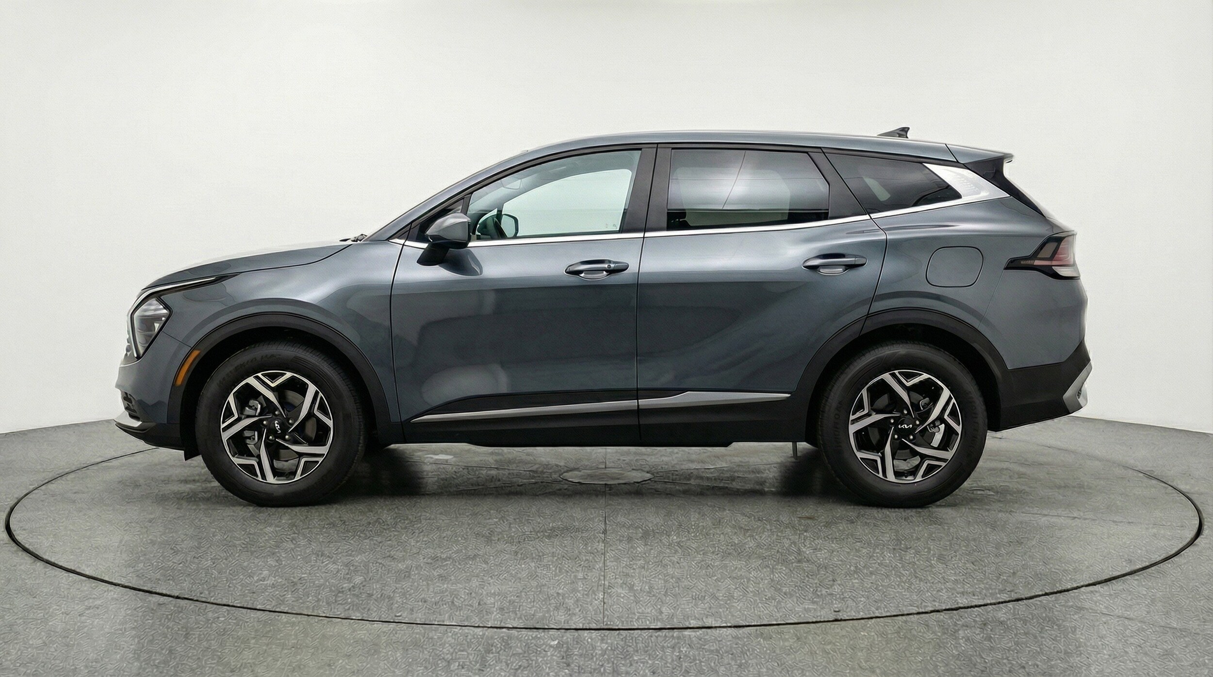 Thumbnail: 2025 Kia Sportage - 5