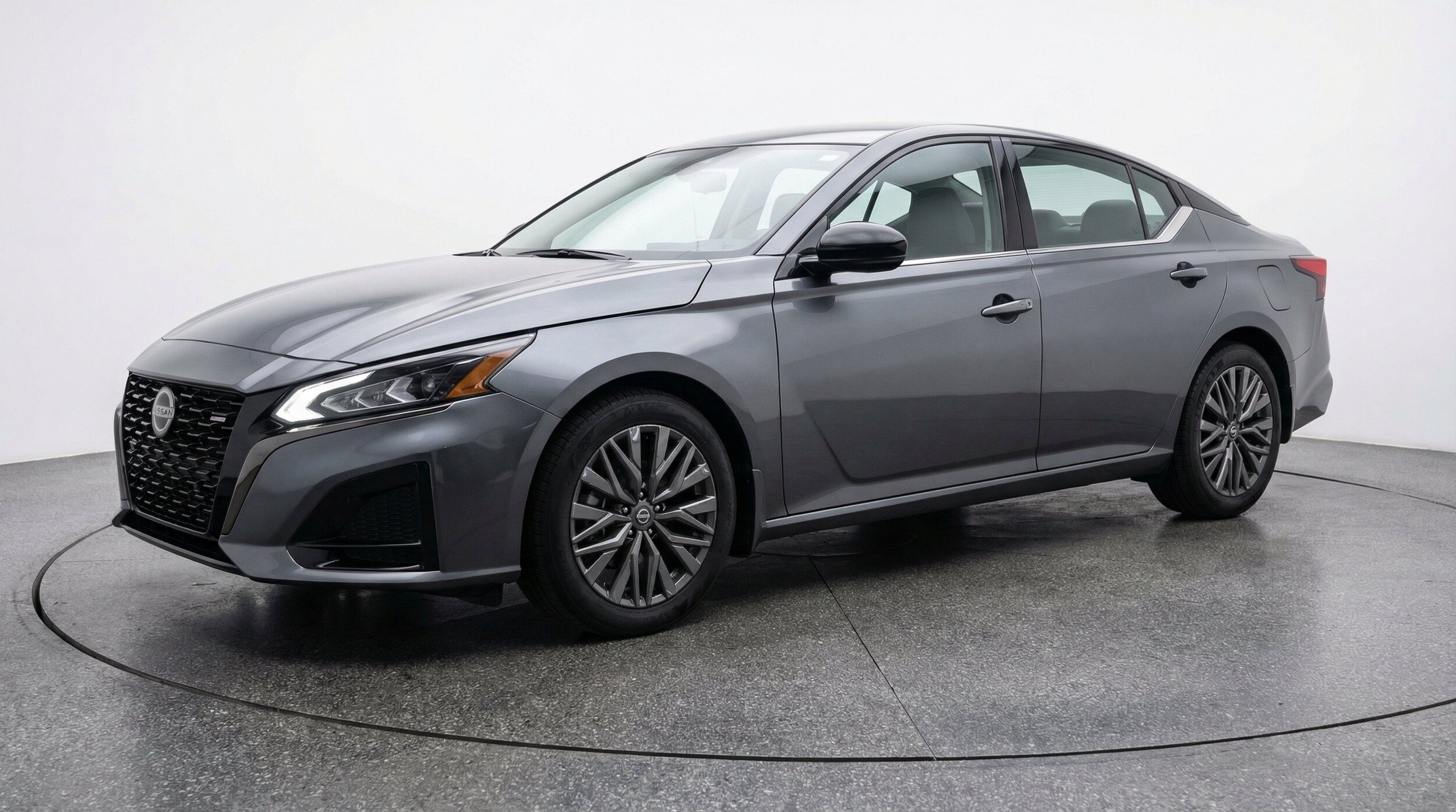 Thumbnail: 2025 Nissan Altima - 3