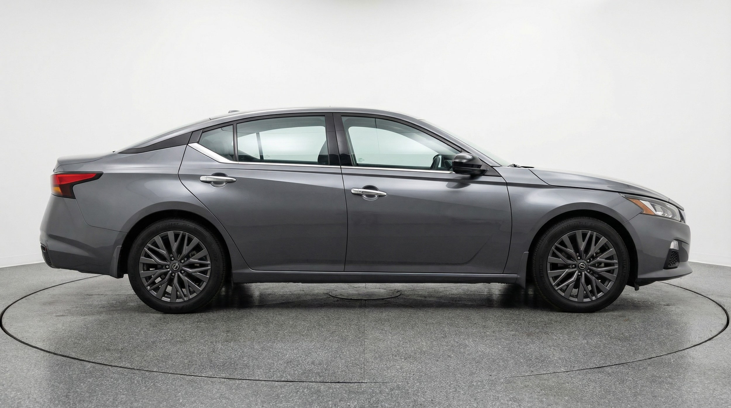 Thumbnail: 2025 Nissan Altima - 8