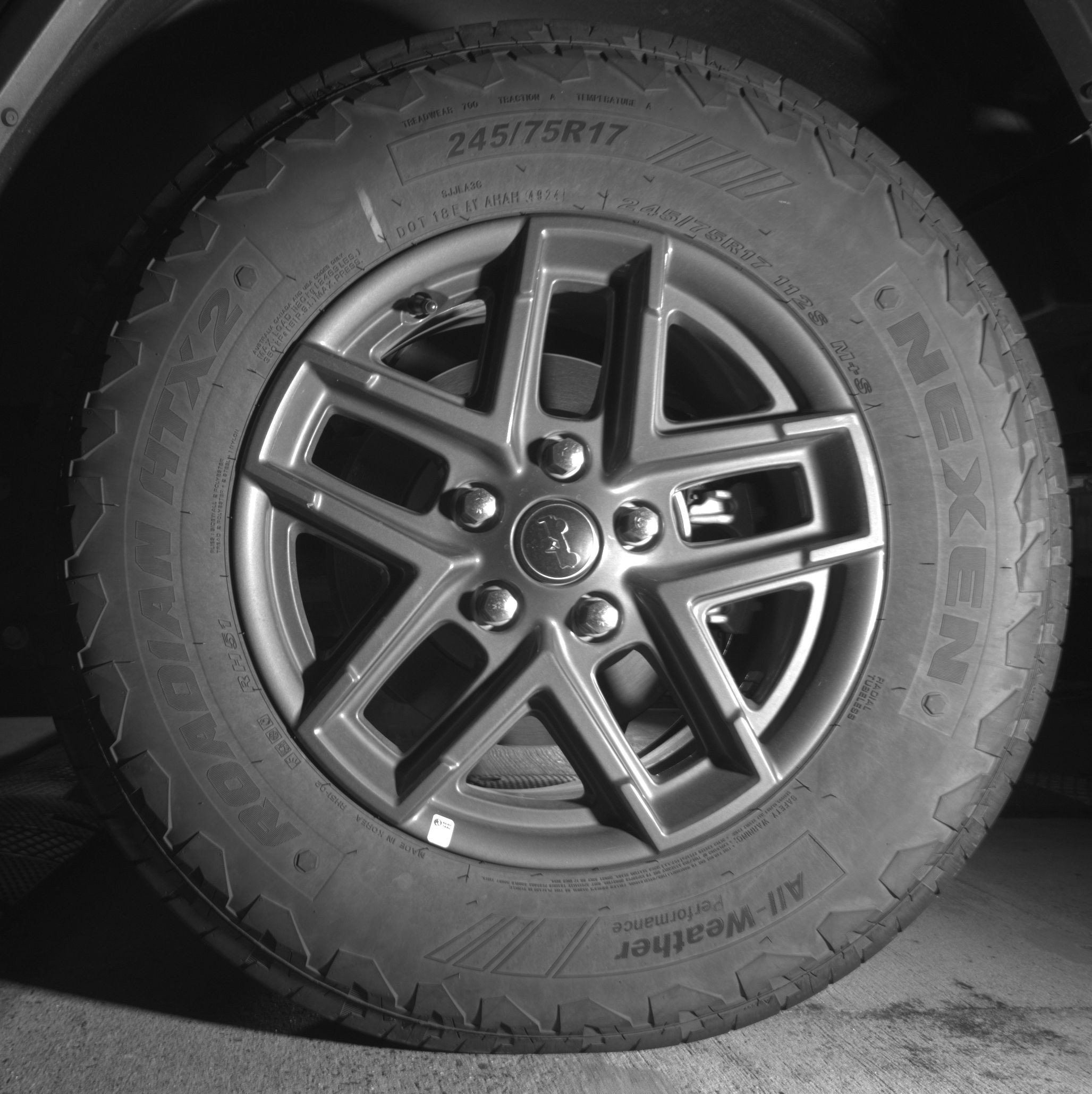 Thumbnail: 2025 Jeep Wrangler - 14