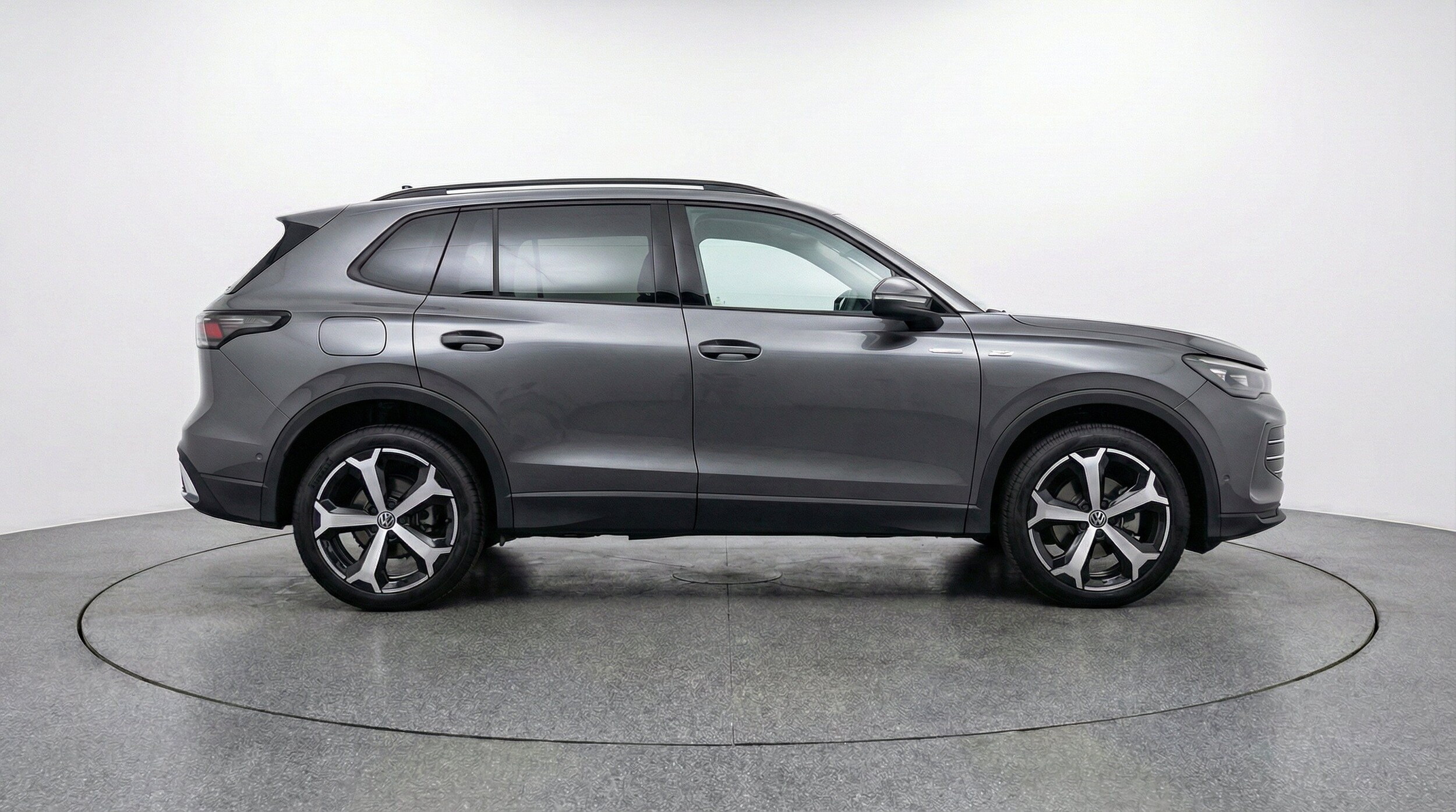 Thumbnail: 2026 Volkswagen Tiguan - 11