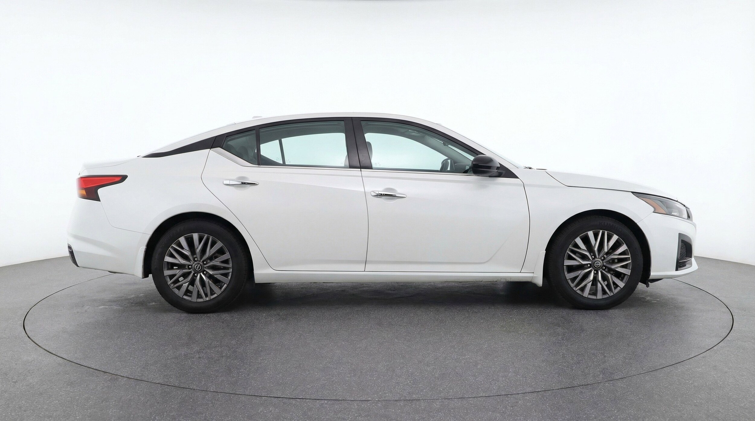 Thumbnail: 2025 Nissan Altima - 11