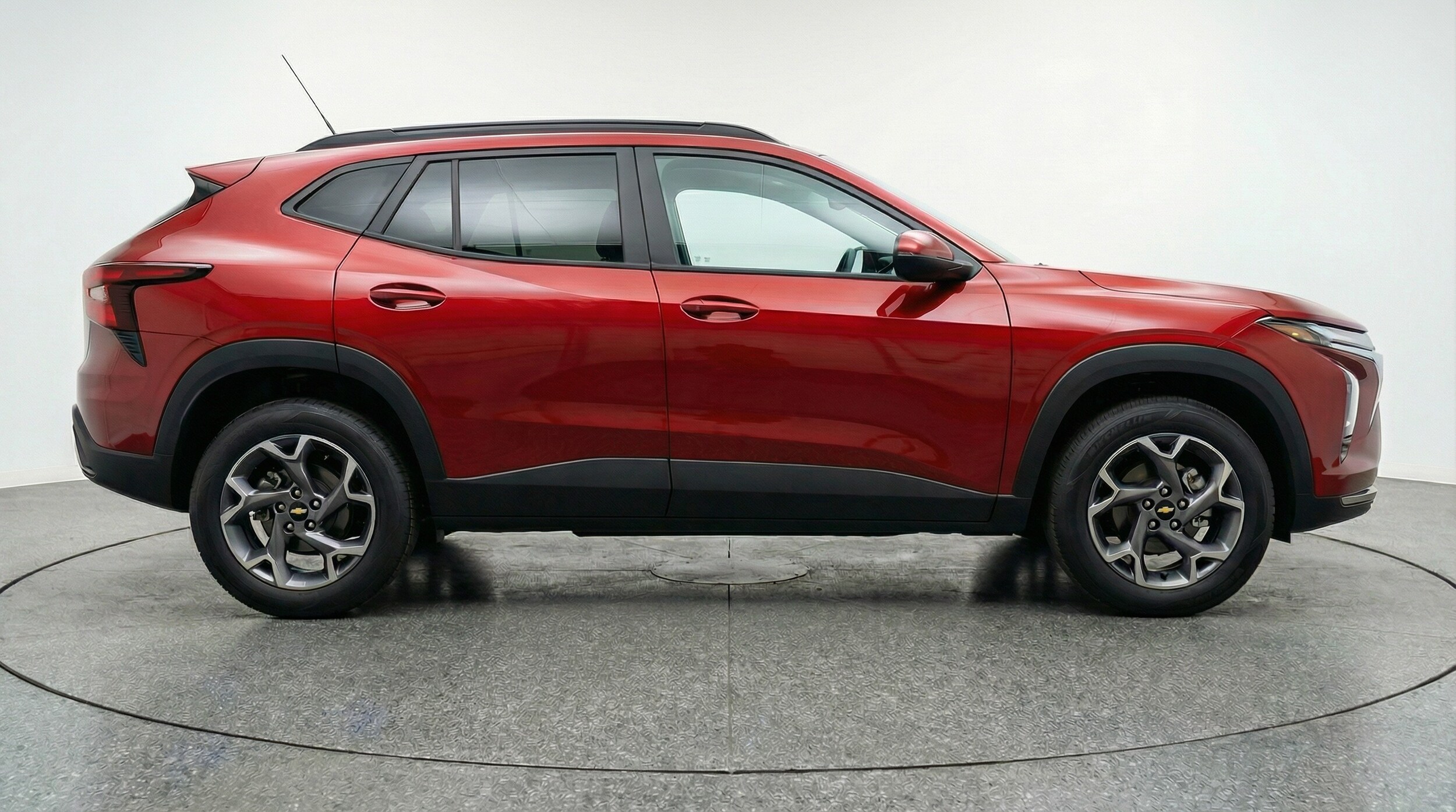 Thumbnail: 2025 Chevrolet Trax - 8