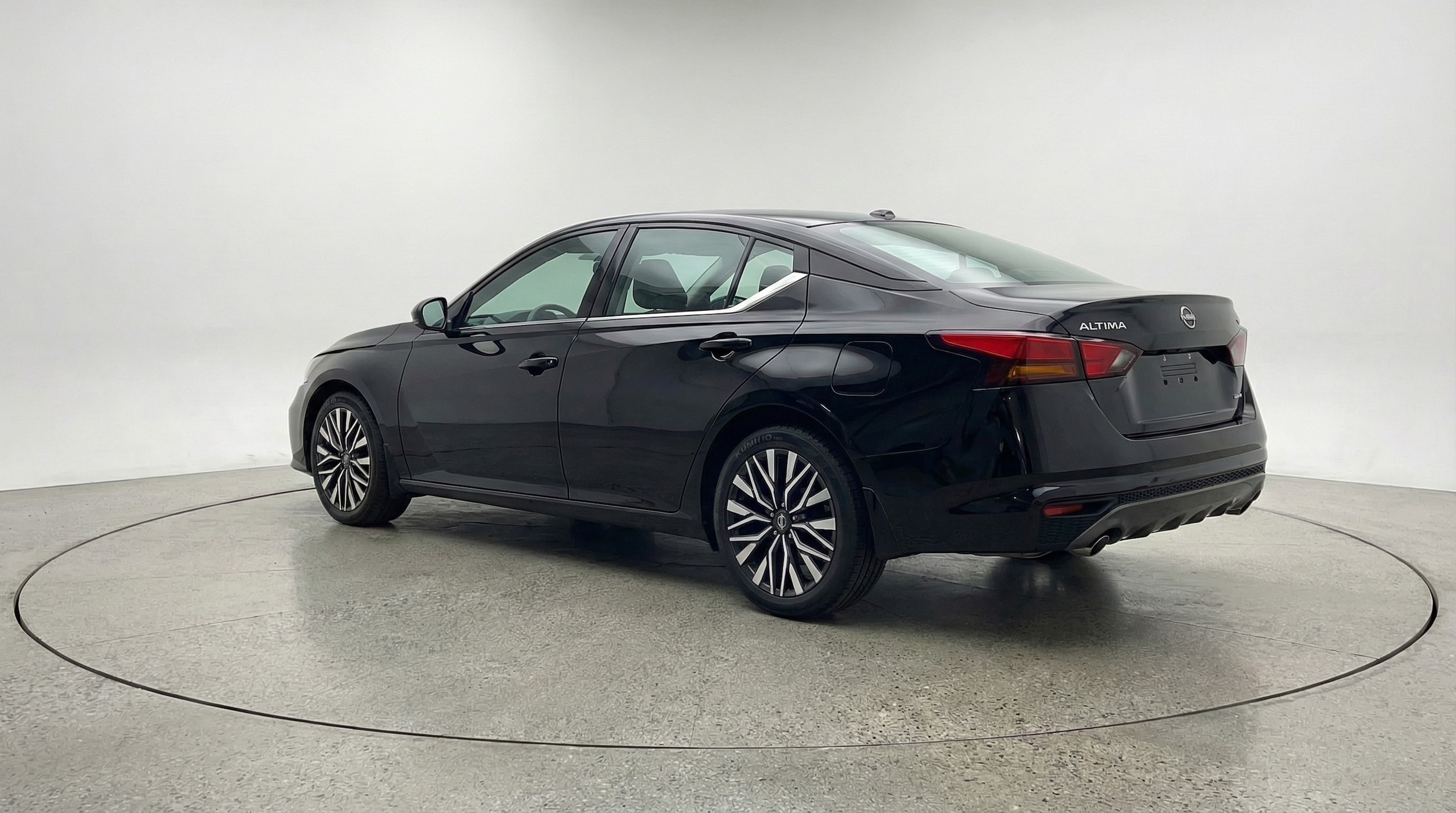 Thumbnail: 2025 Nissan Altima - 5