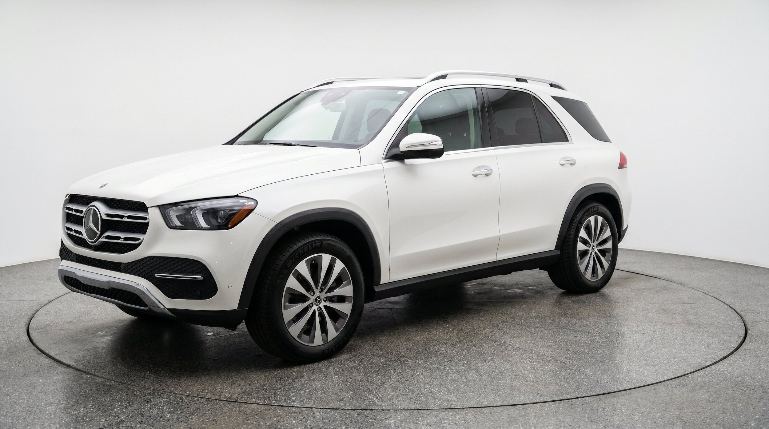 Thumbnail: 2026 Mercedes-Benz GLE - 3