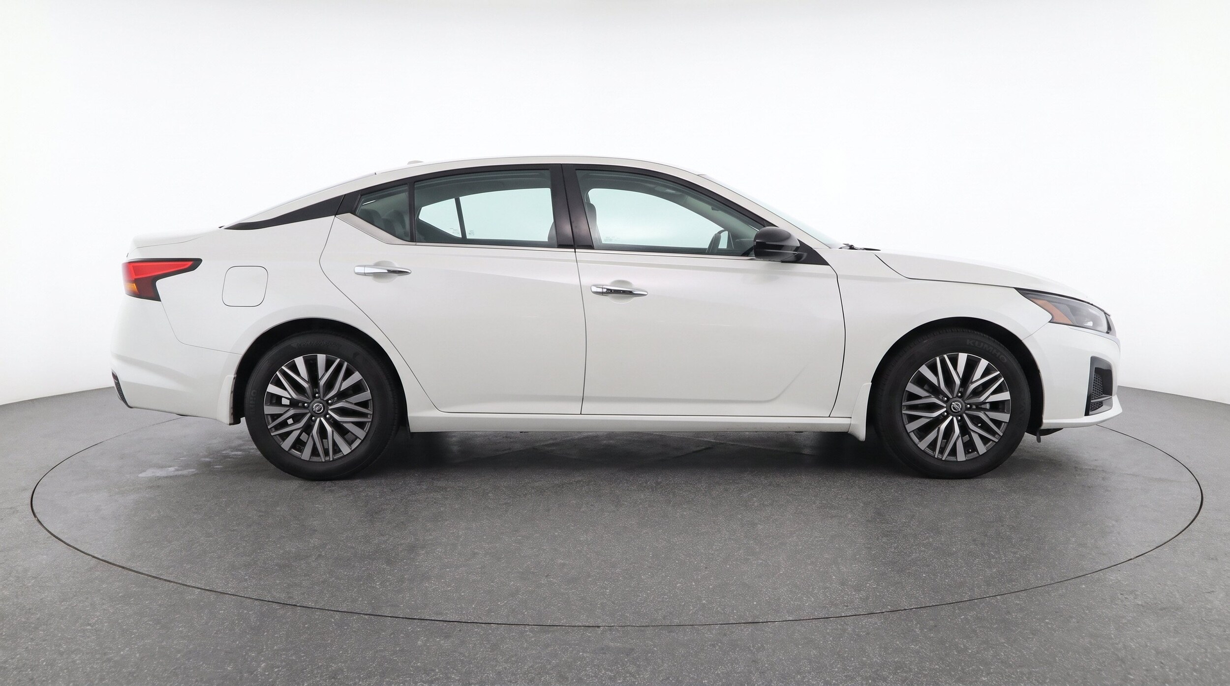 Thumbnail: 2025 Nissan Altima - 11