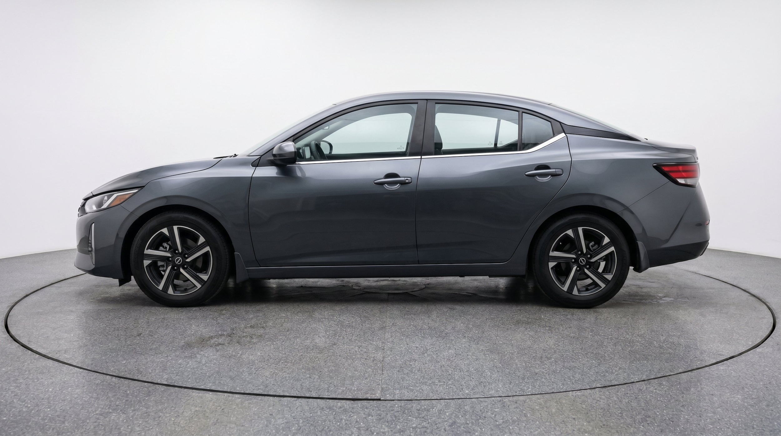 Thumbnail: 2025 Nissan Sentra - 5