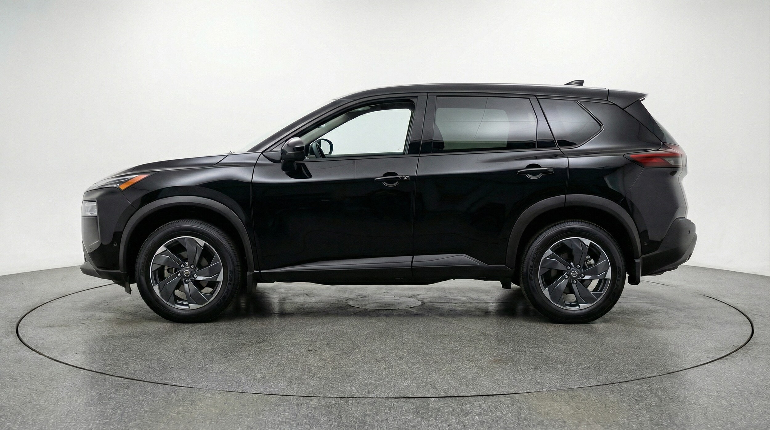 Thumbnail: 2025 Nissan Rogue - 4