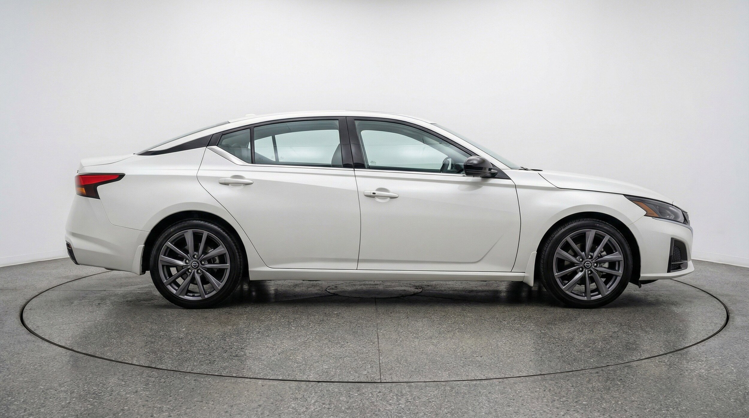 Thumbnail: 2025 Nissan Altima - 11