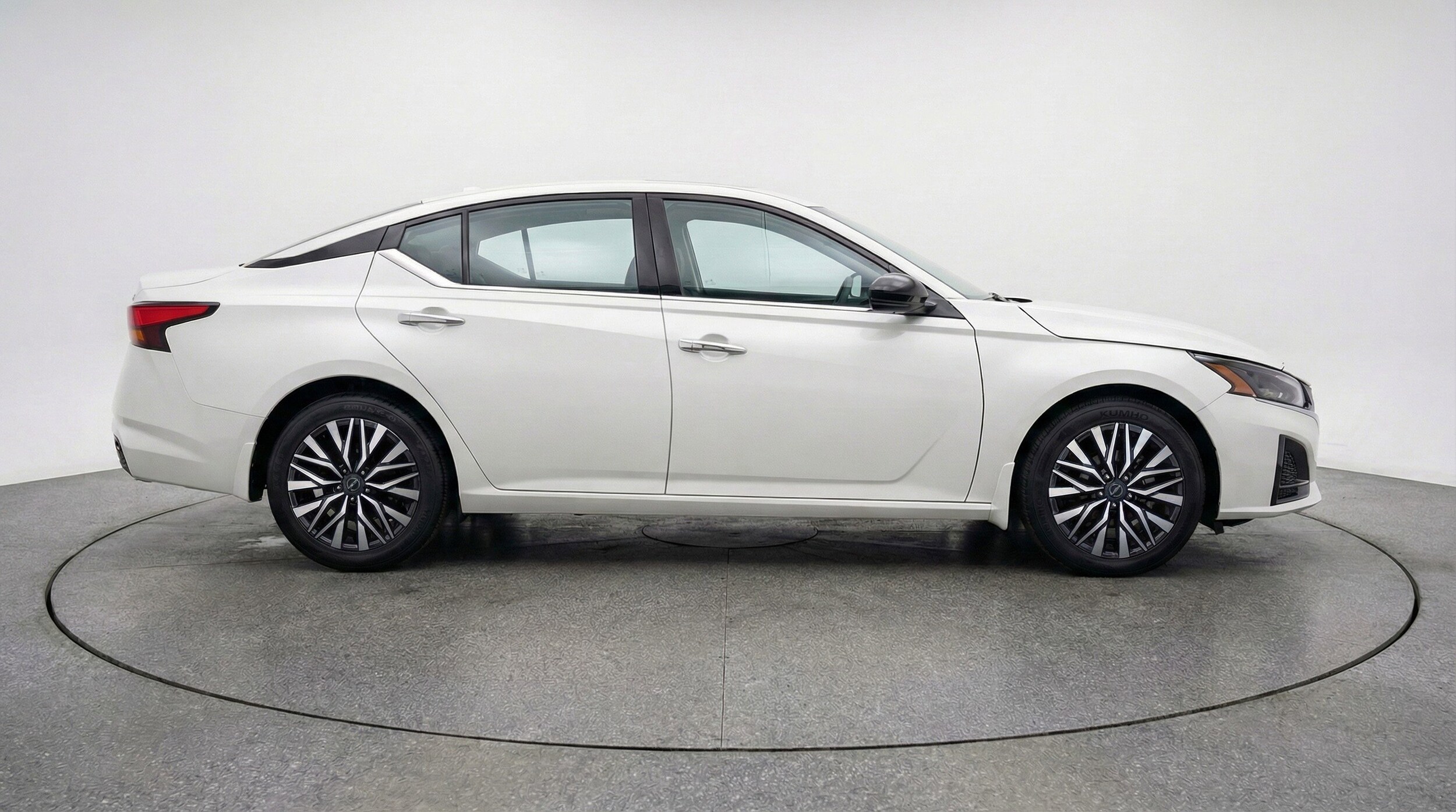 Thumbnail: 2025 Nissan Altima - 11