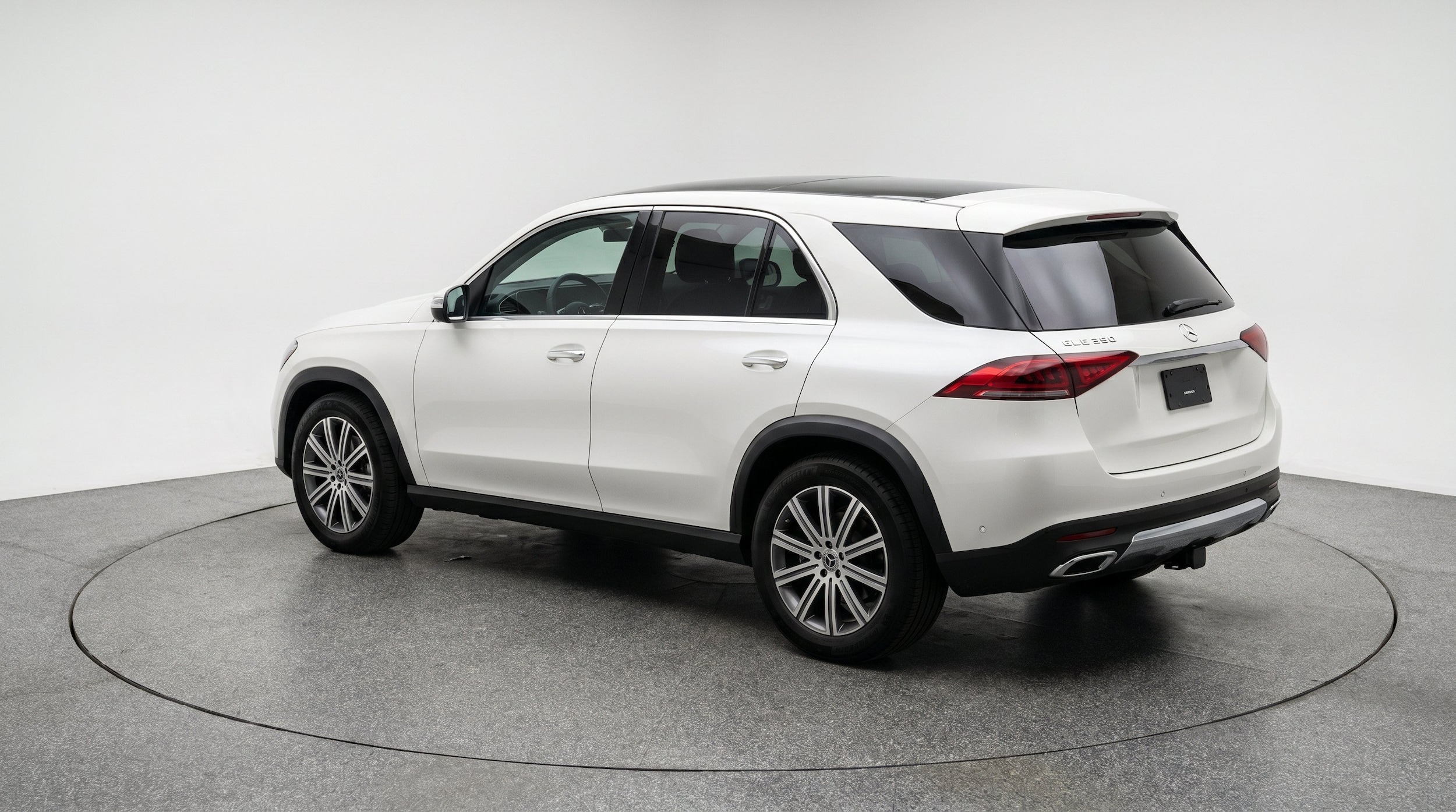 Thumbnail: 2026 Mercedes-Benz GLE - 6