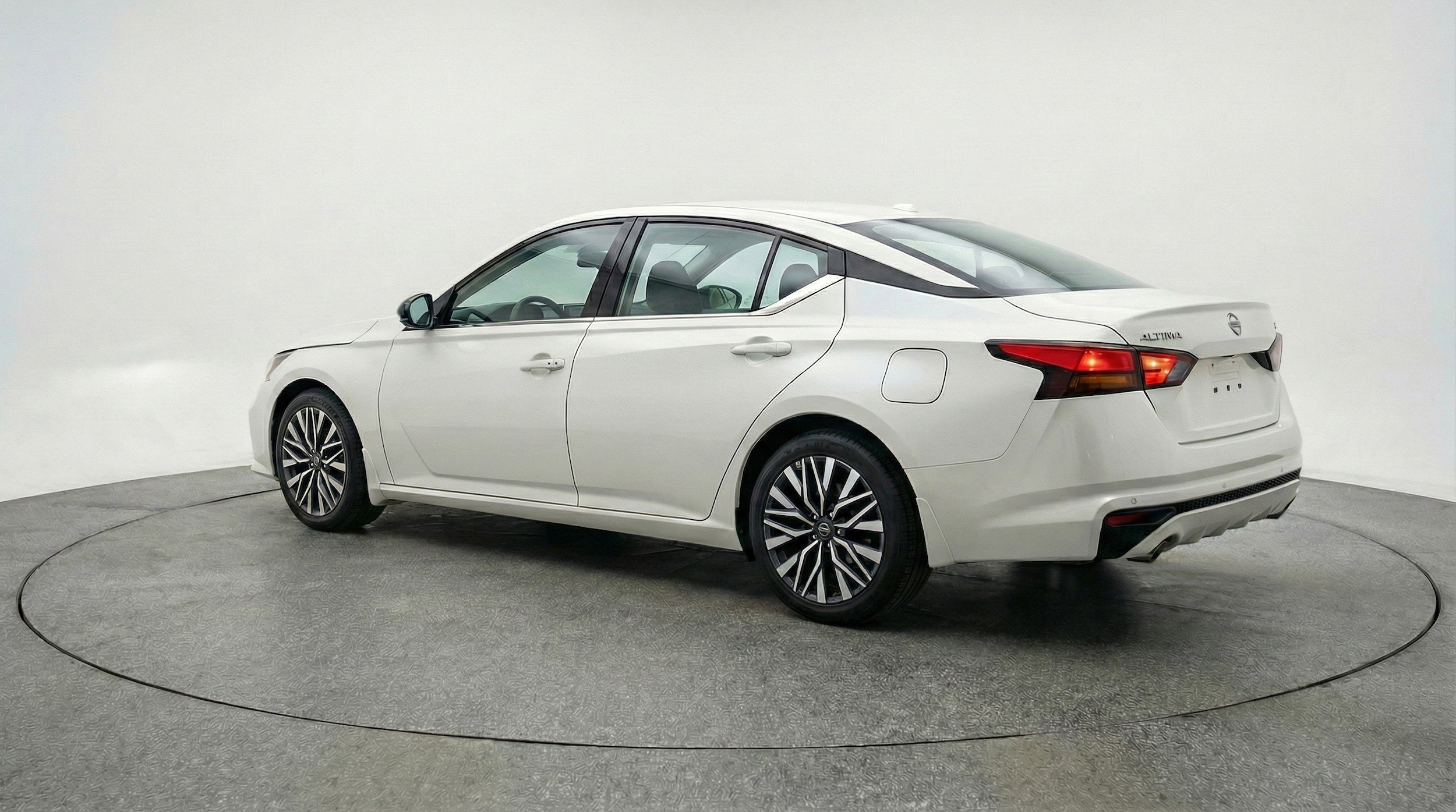 Thumbnail: 2025 Nissan Altima - 6