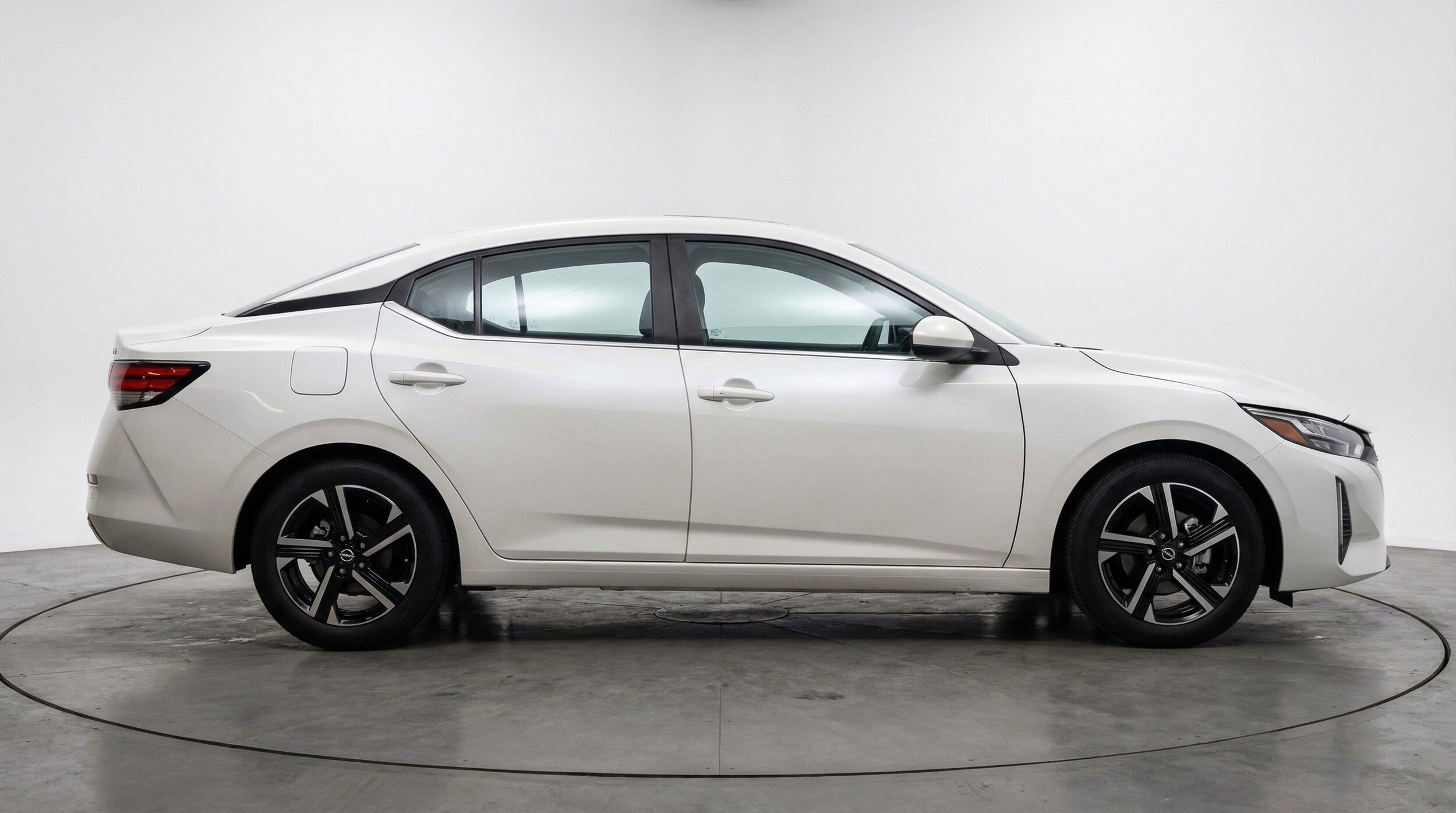 Thumbnail: 2025 Nissan Sentra - 11