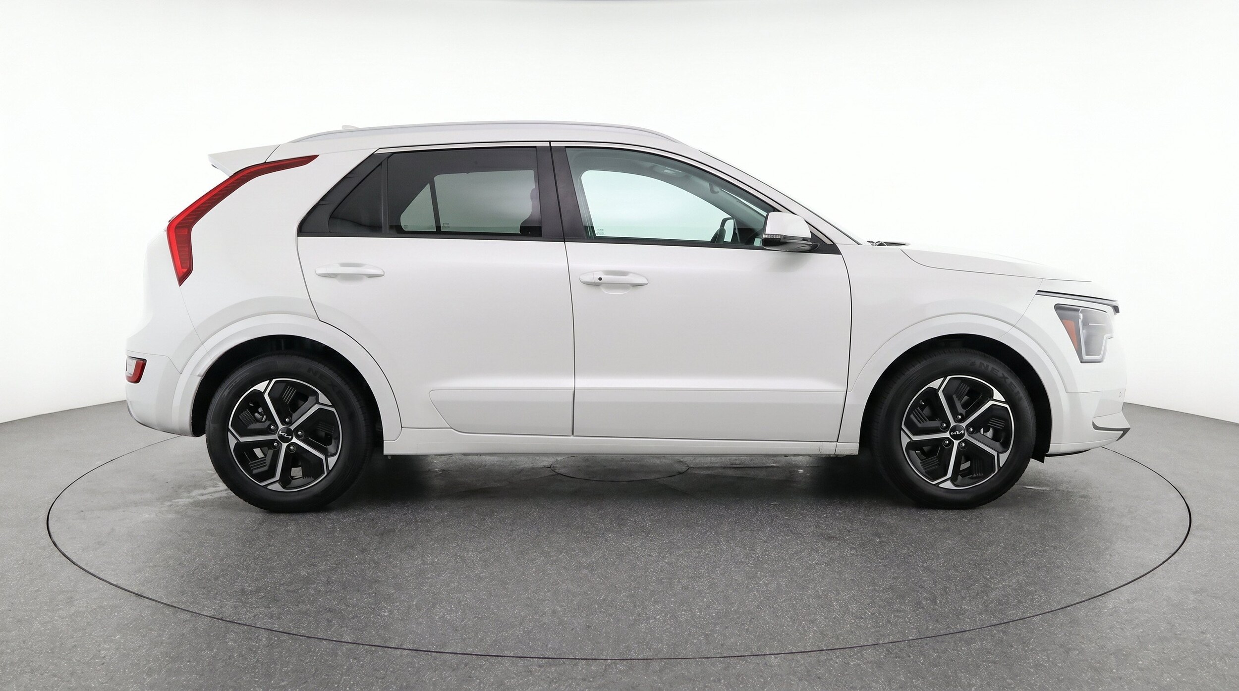 Thumbnail: 2026 Kia Niro - 11