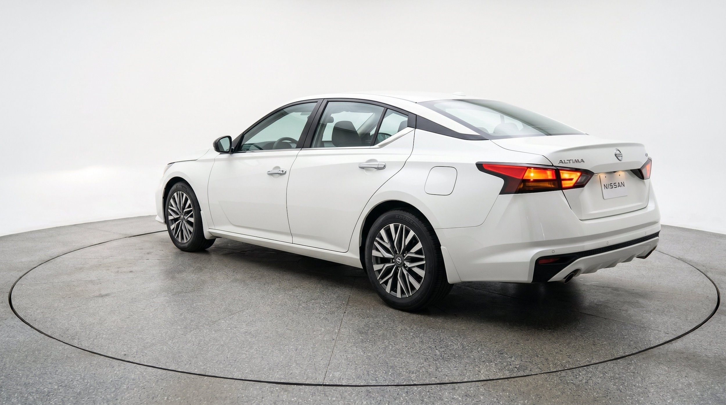 Thumbnail: 2025 Nissan Altima - 6