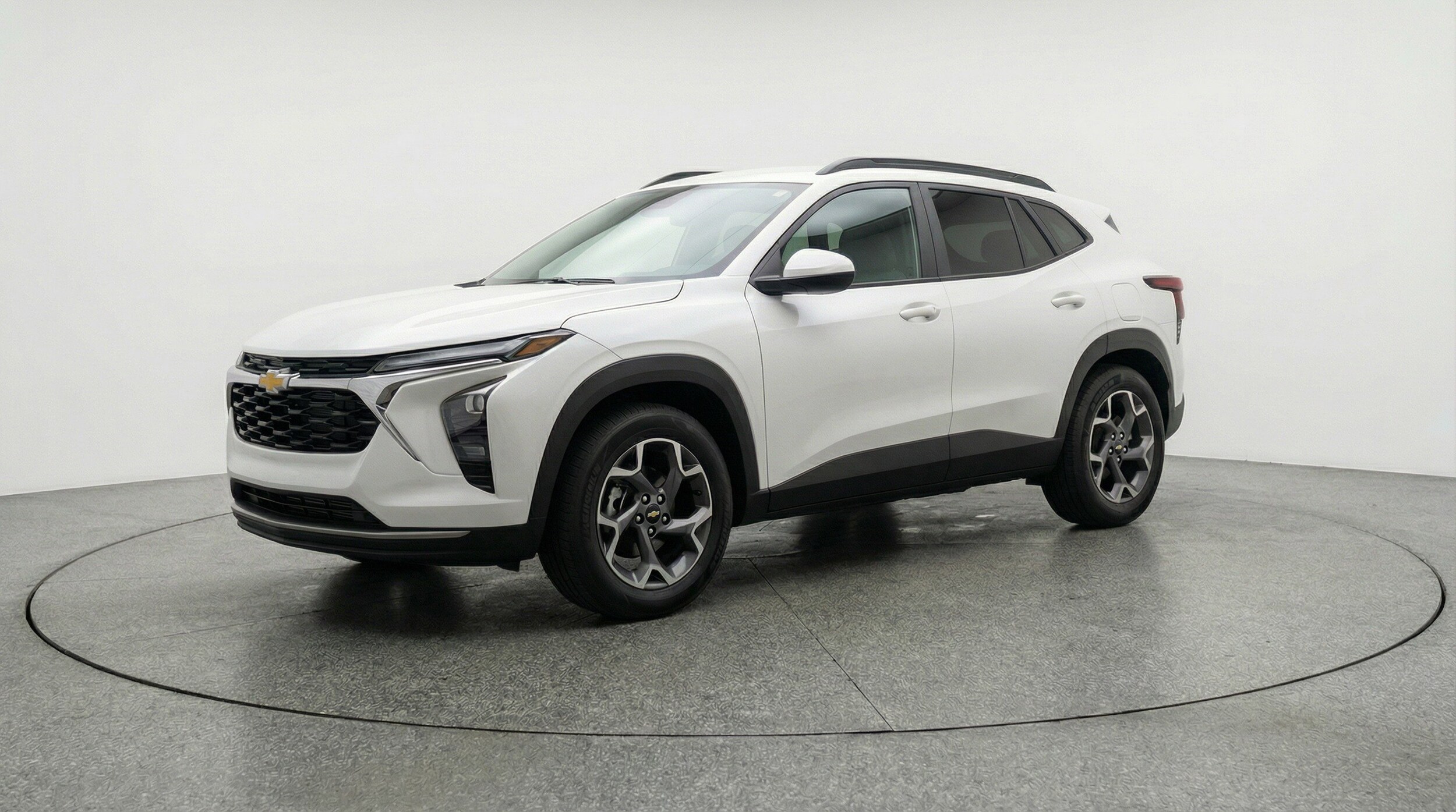 Thumbnail: 2025 Chevrolet Trax - 3