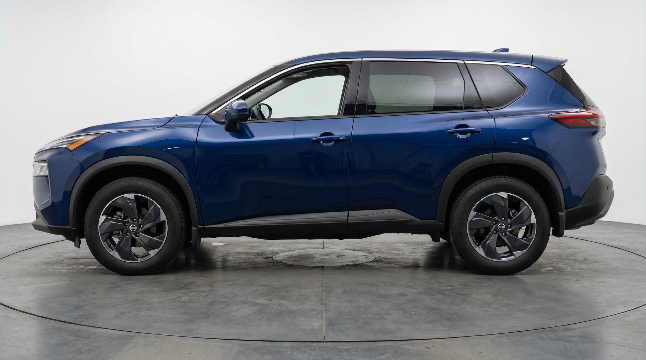 Thumbnail: 2025 Nissan Rogue - 4