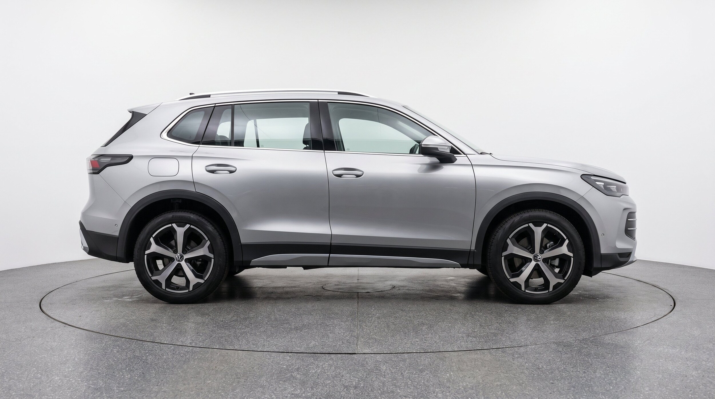 Thumbnail: 2026 Volkswagen Tiguan - 11