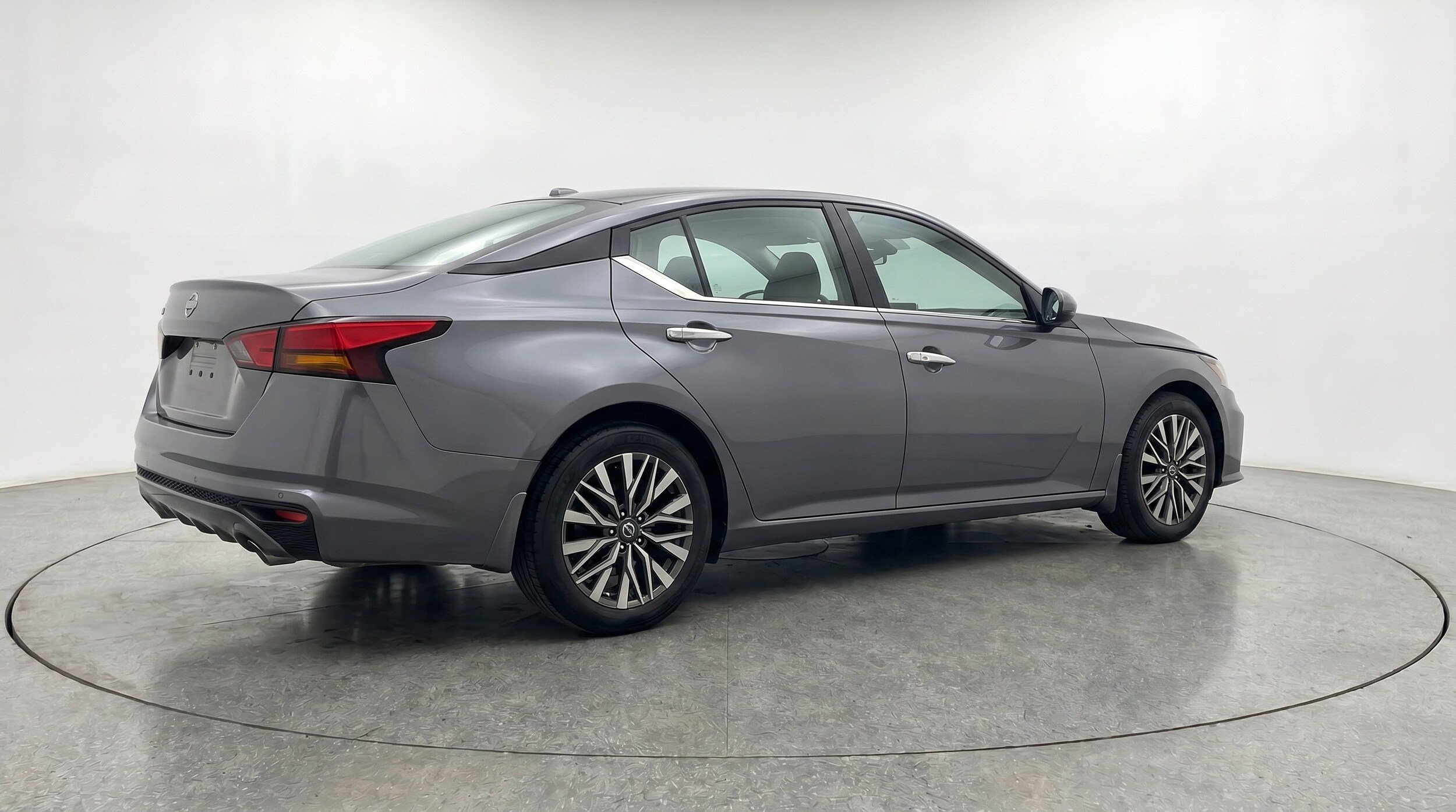 Thumbnail: 2025 Nissan Altima - 9
