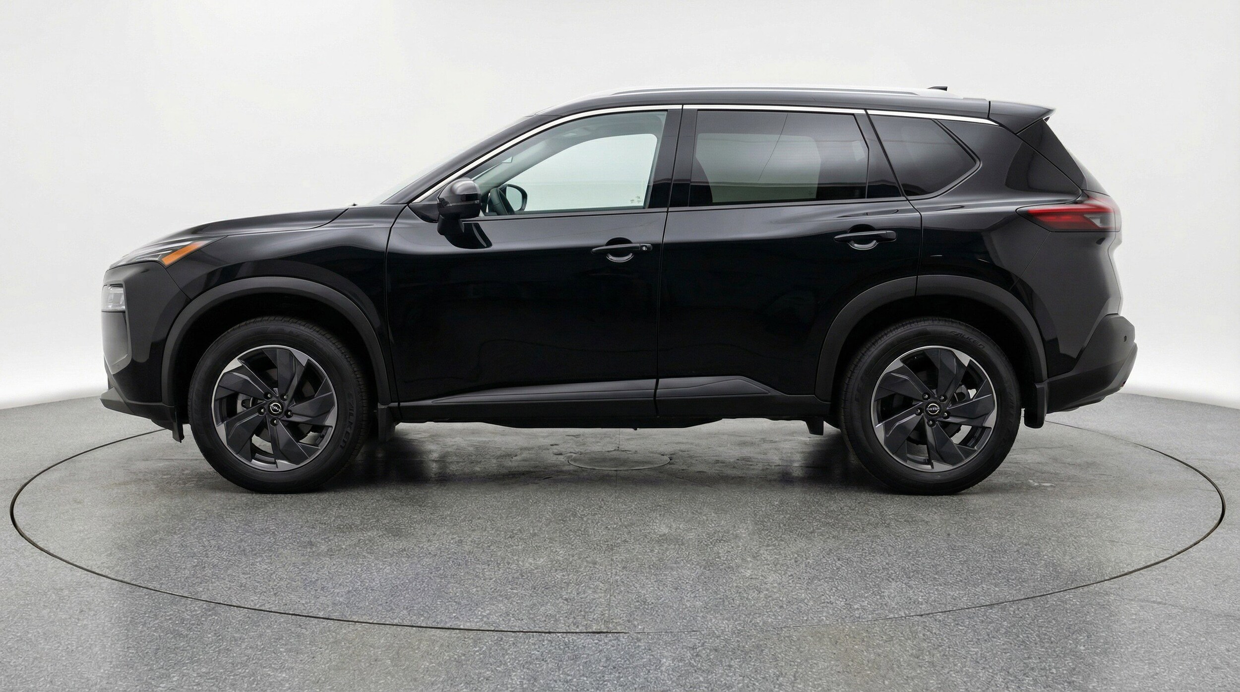 Thumbnail: 2025 Nissan Rogue - 5