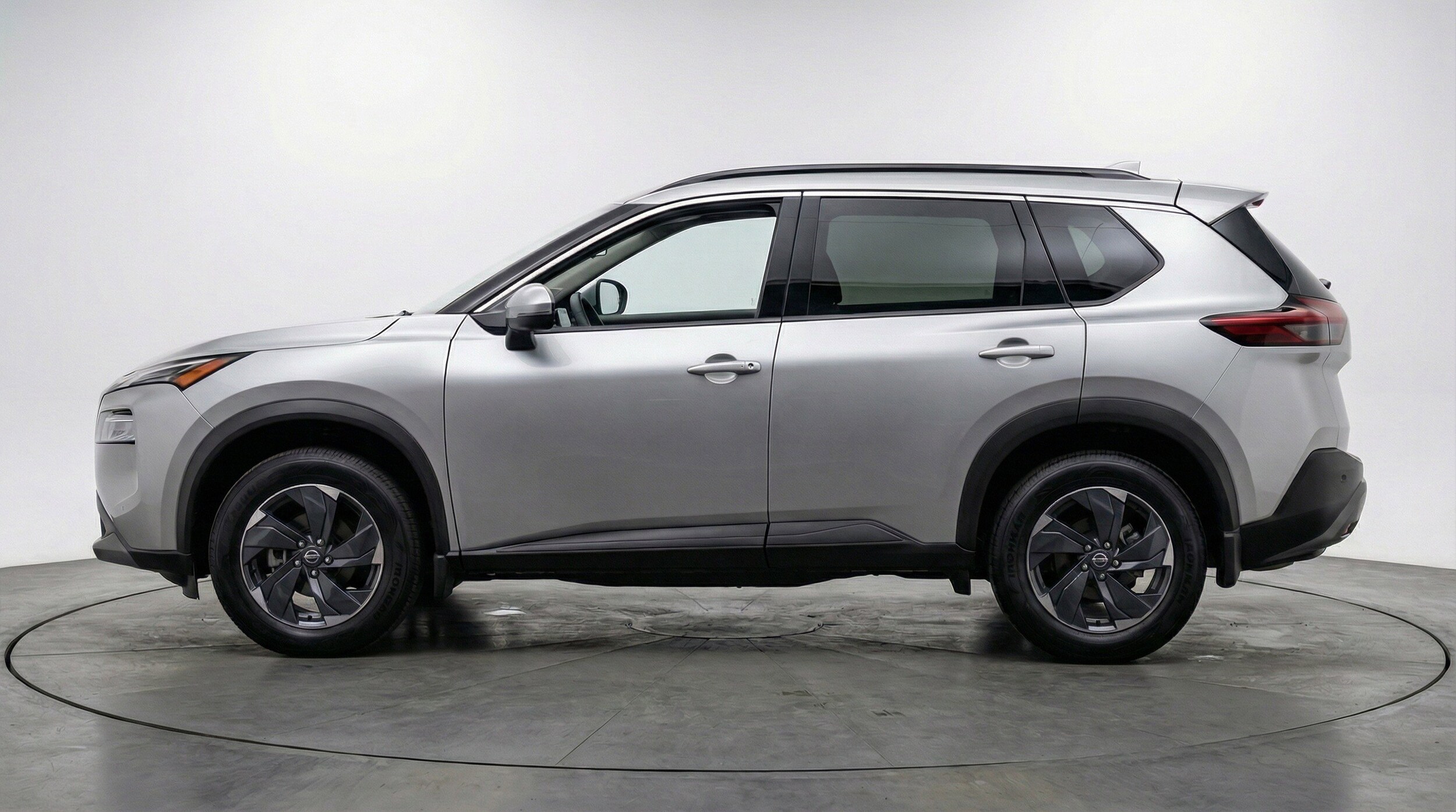 Thumbnail: 2025 Nissan Rogue - 5