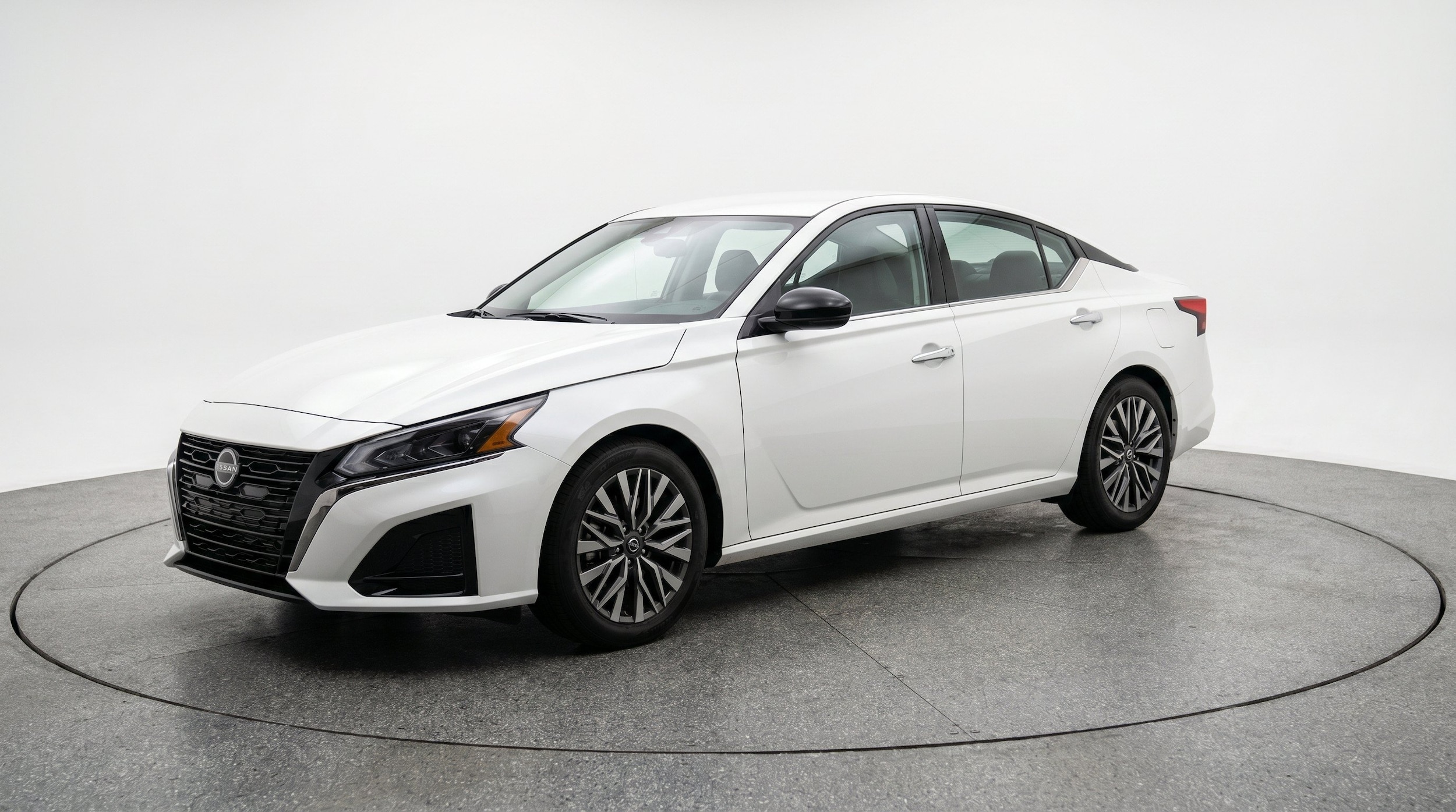 Thumbnail: 2025 Nissan Altima - 3
