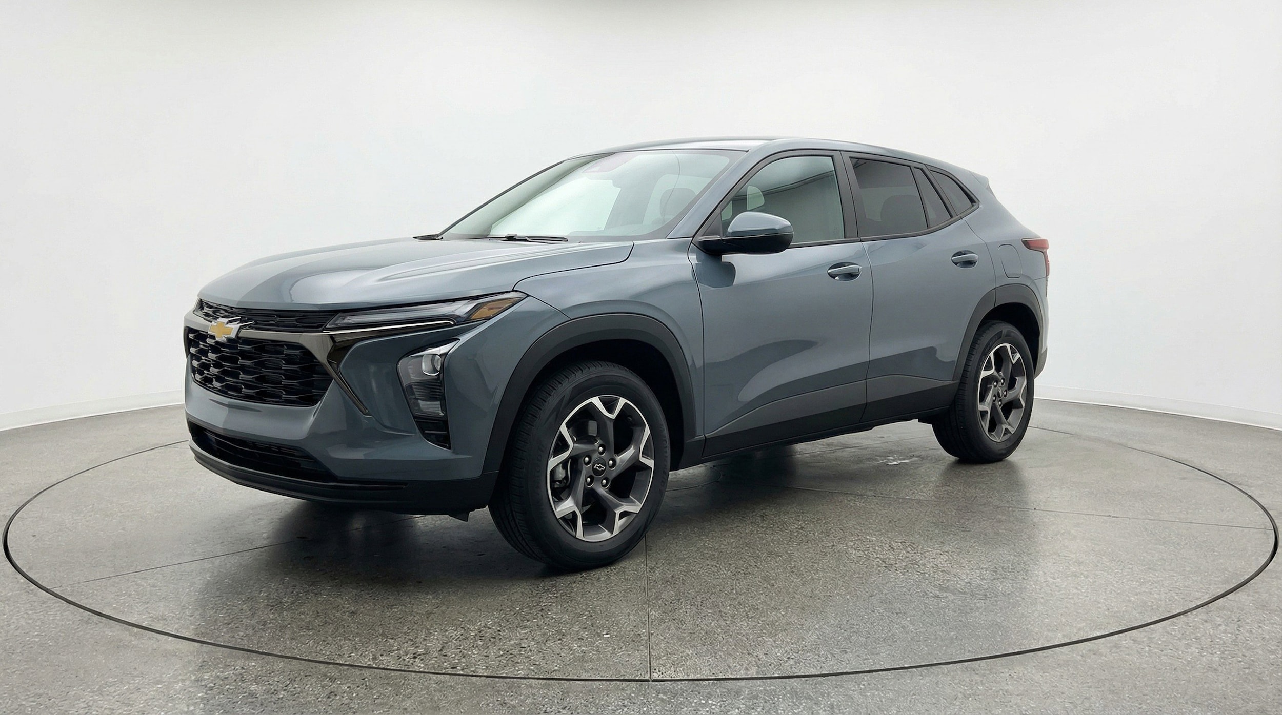 Thumbnail: 2025 Chevrolet Trax - 3