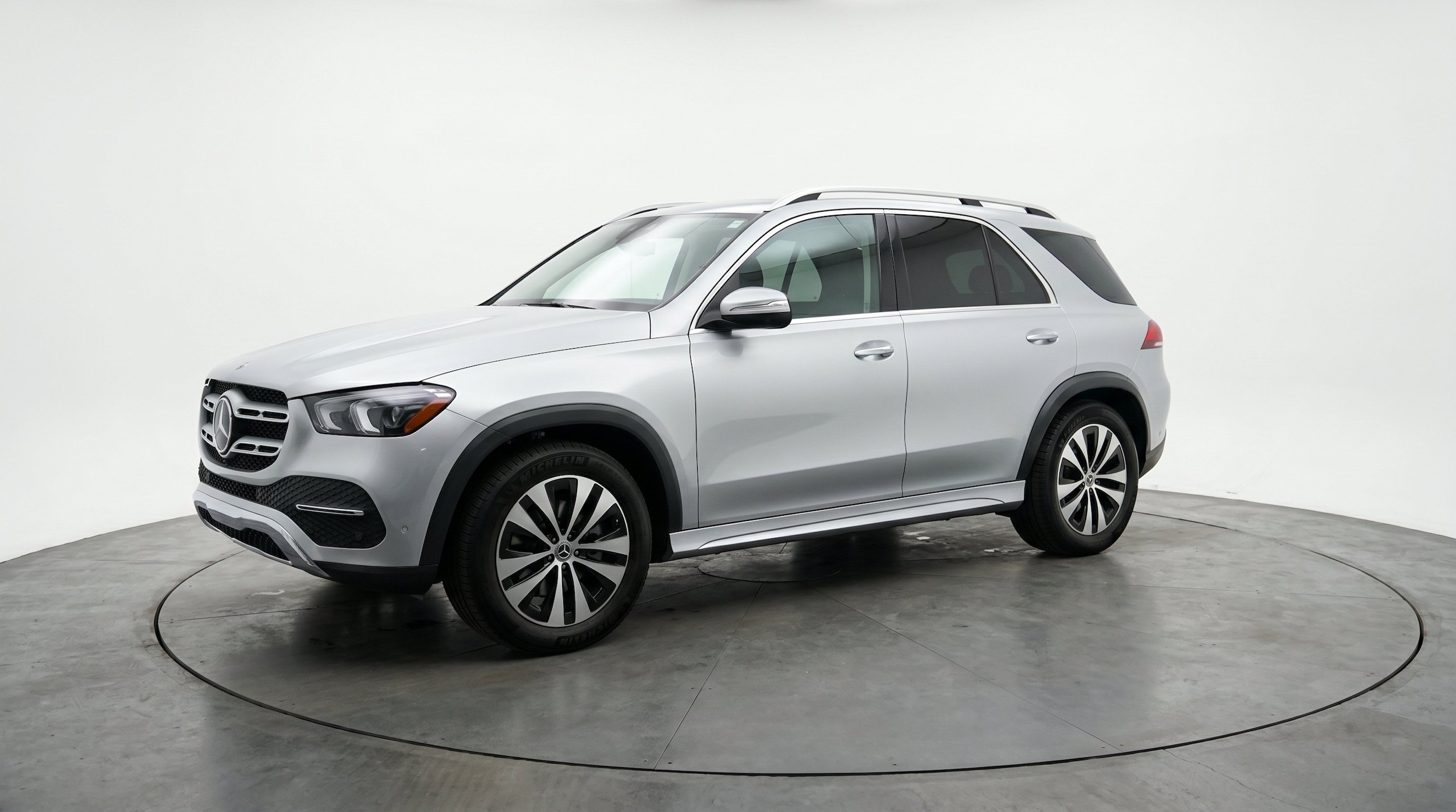 Thumbnail: 2026 Mercedes-Benz GLE - 3