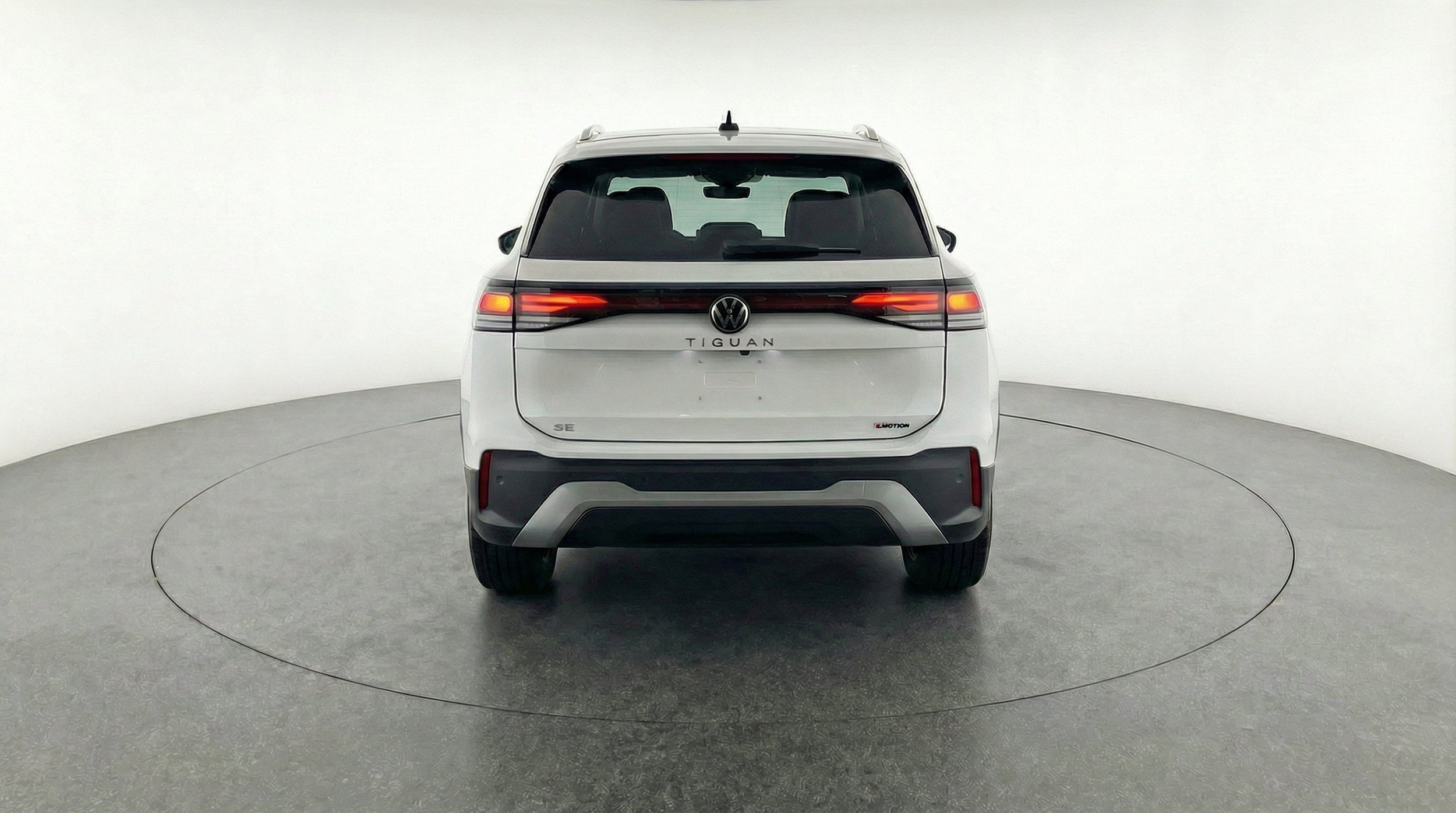 Thumbnail: 2026 Volkswagen Tiguan - 7