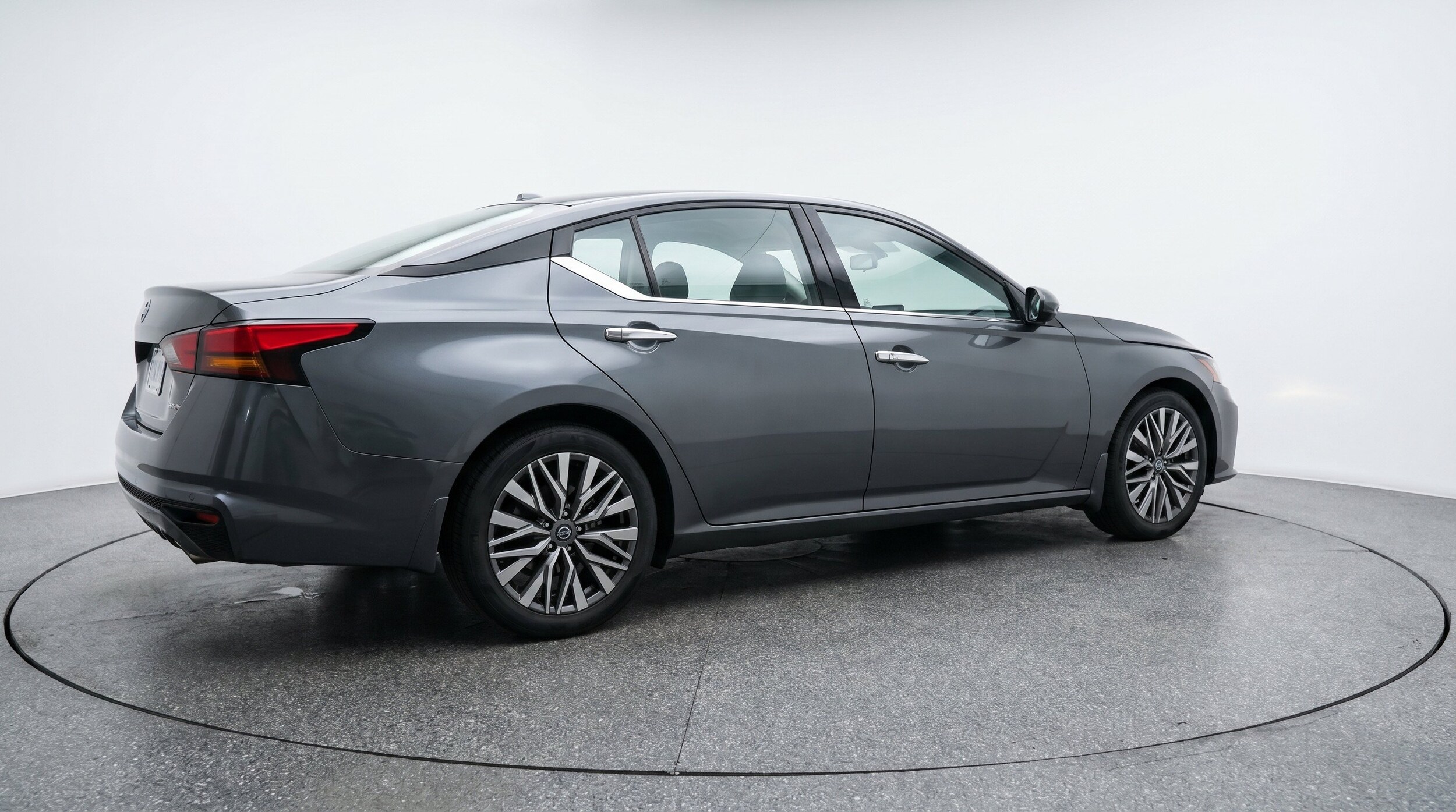 Thumbnail: 2025 Nissan Altima - 9